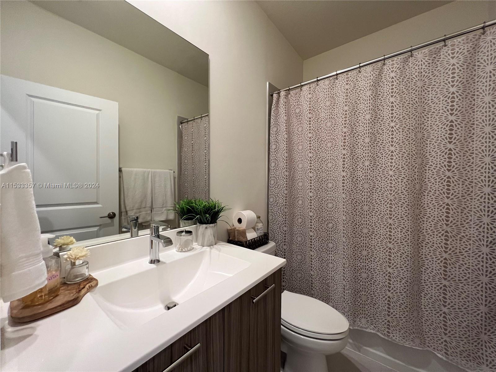 Urbana at Doral - Residential
