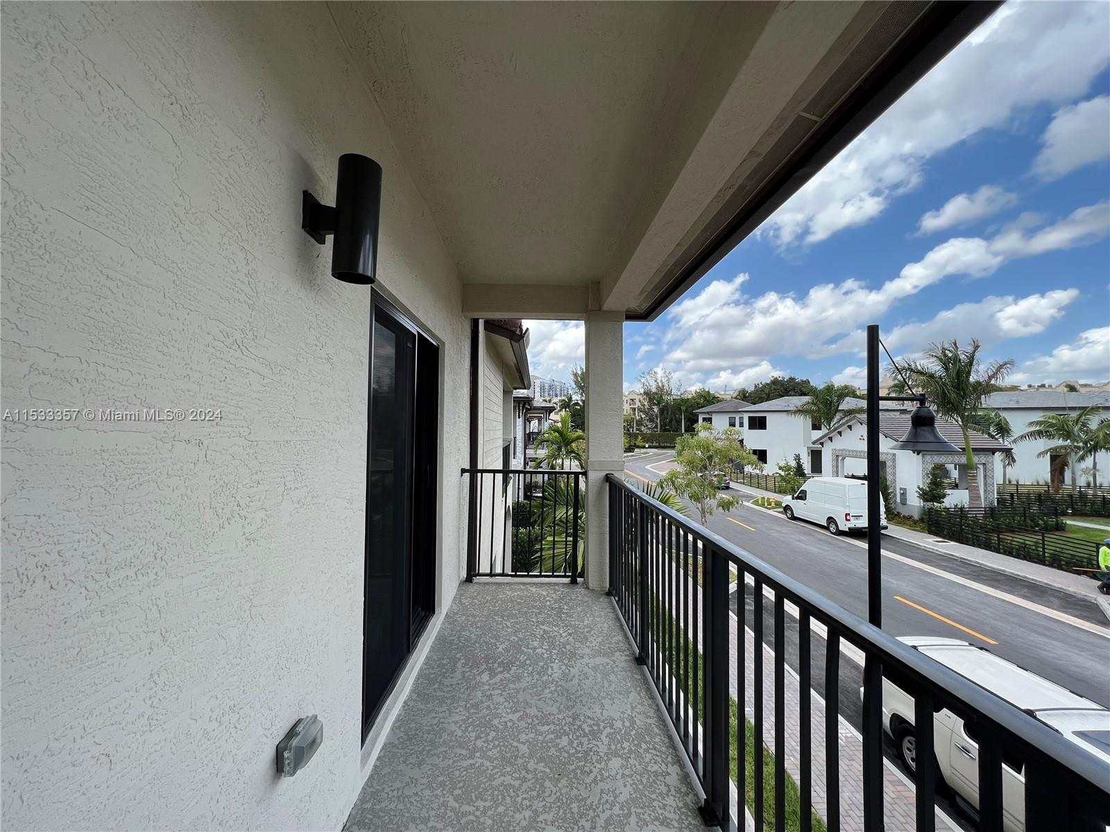 Urbana at Doral - Residential