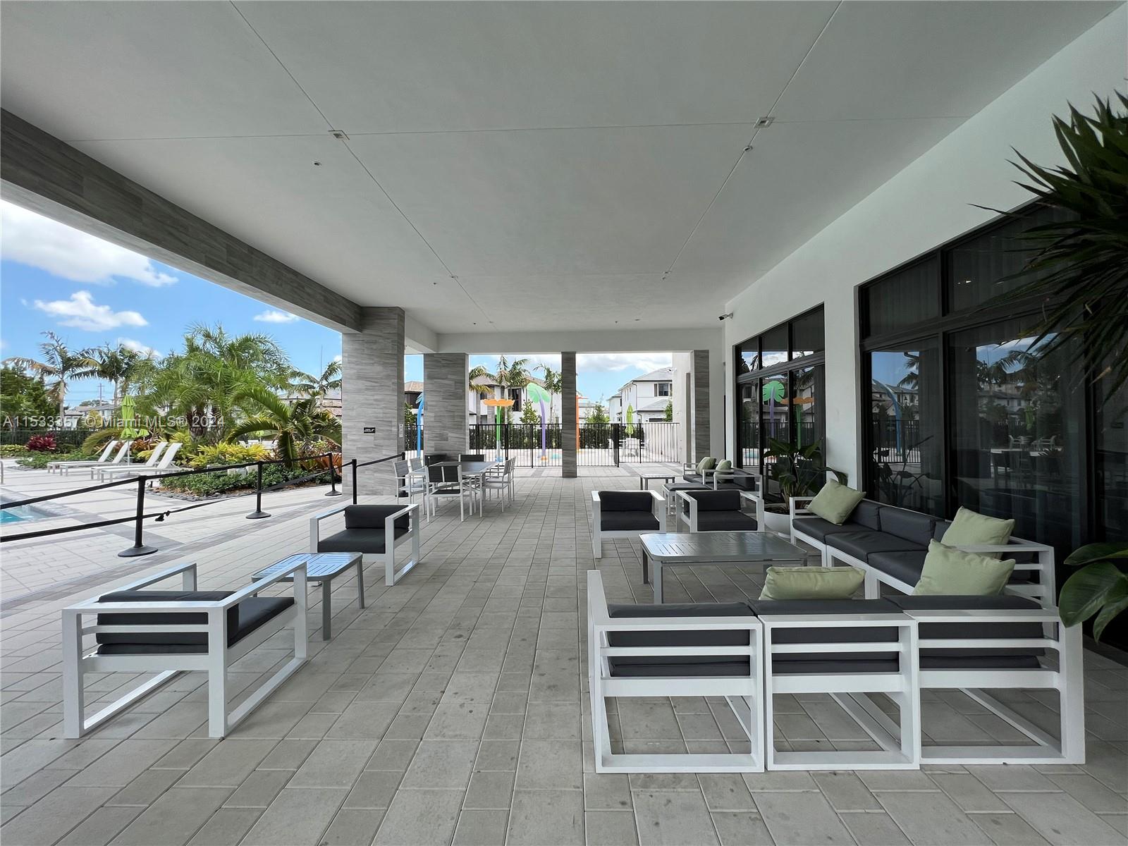 Urbana at Doral - Residential