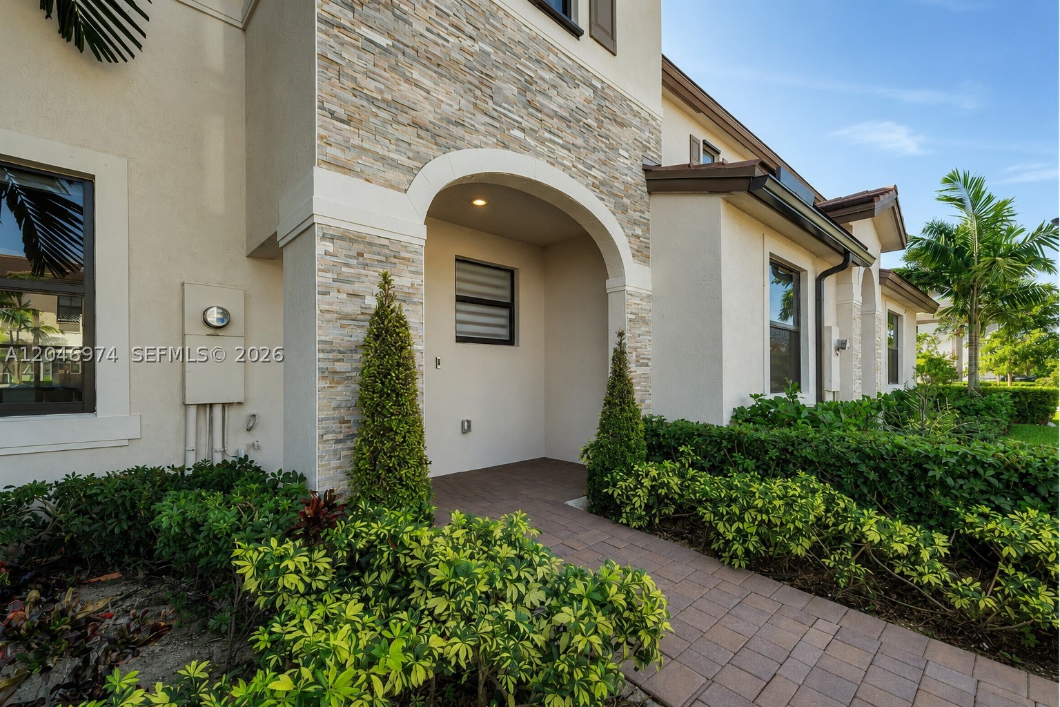 KENDALL ASSEMBLAGE SOUTH - Residential