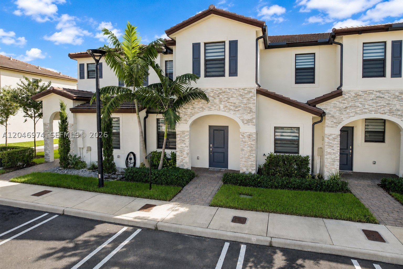 KENDALL ASSEMBLAGE SOUTH - Residential