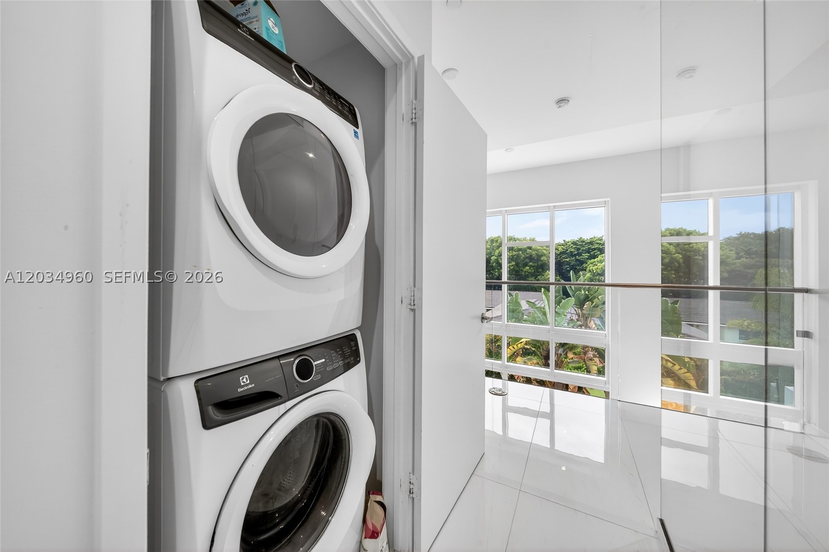 One Bay Residences - Residential