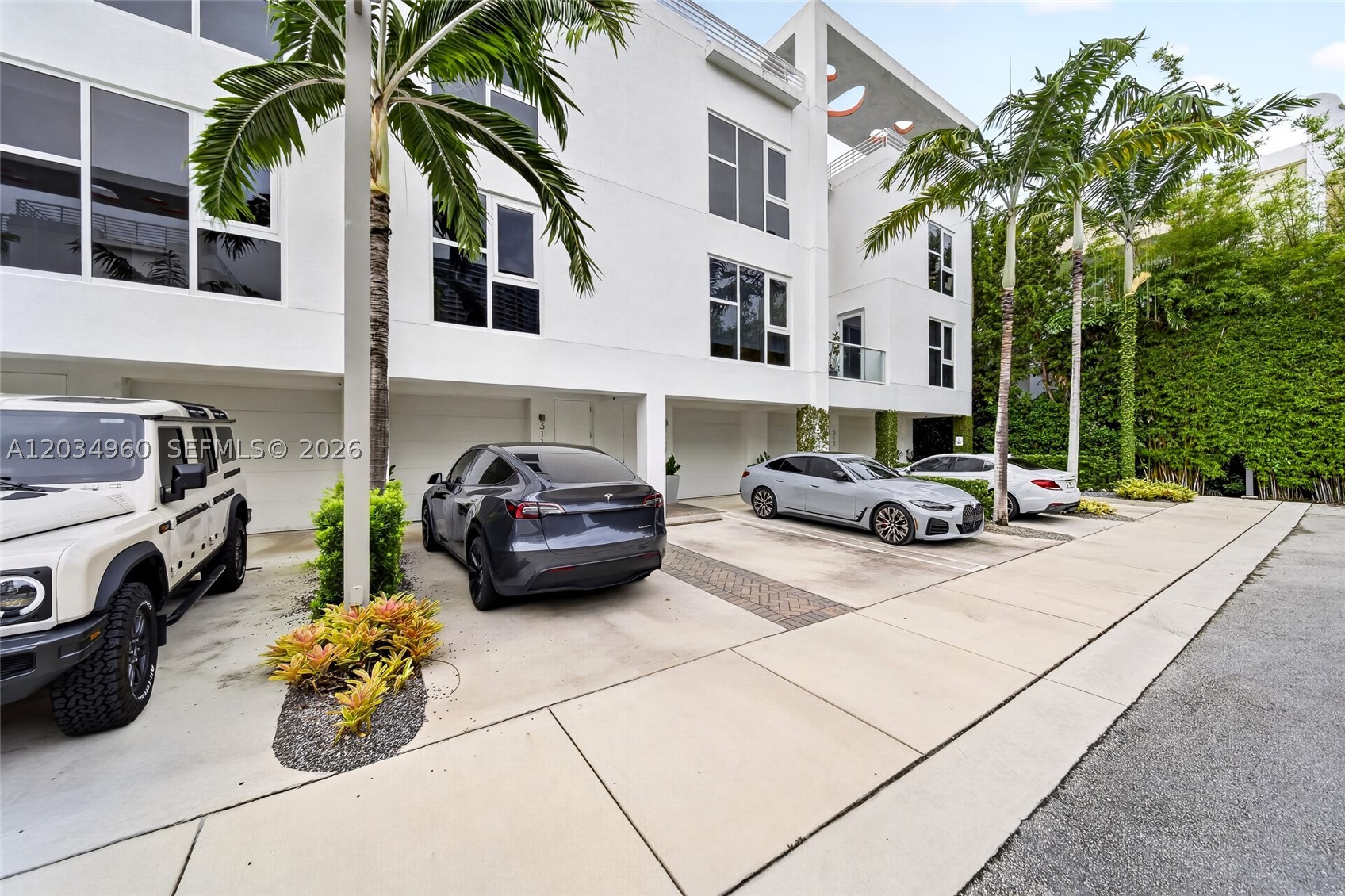 One Bay Residences - Residential