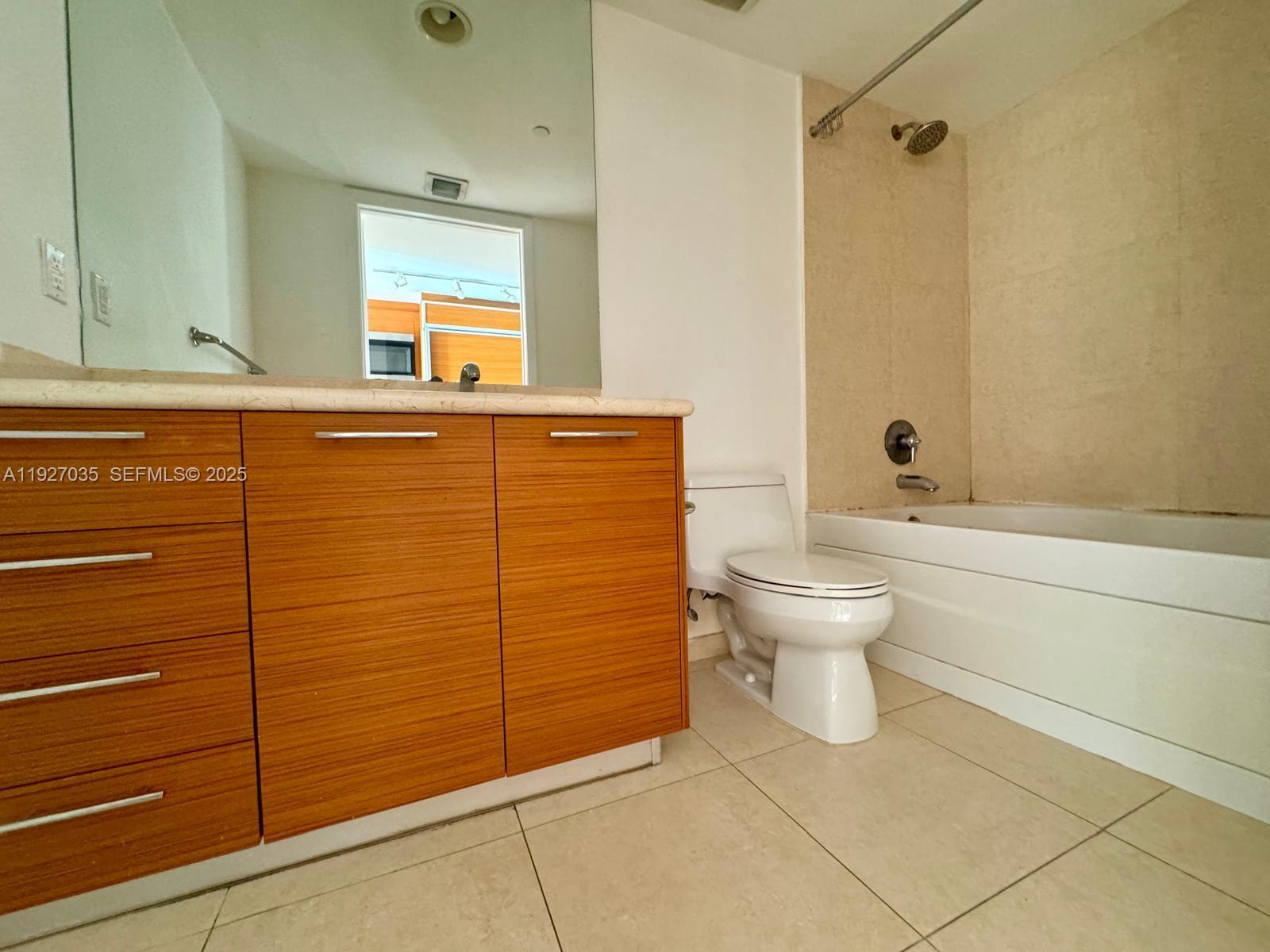 50 BISCAYNE CONDO - Residential