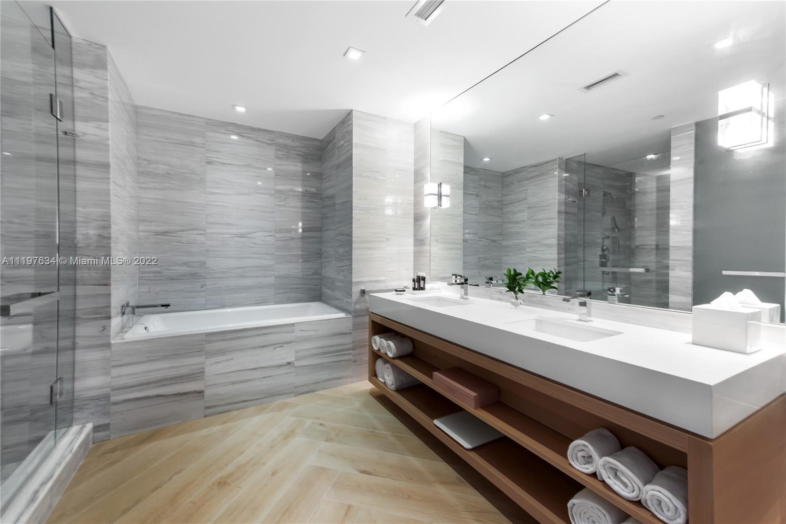 2201 COLLINS AVE CONDO - Residential