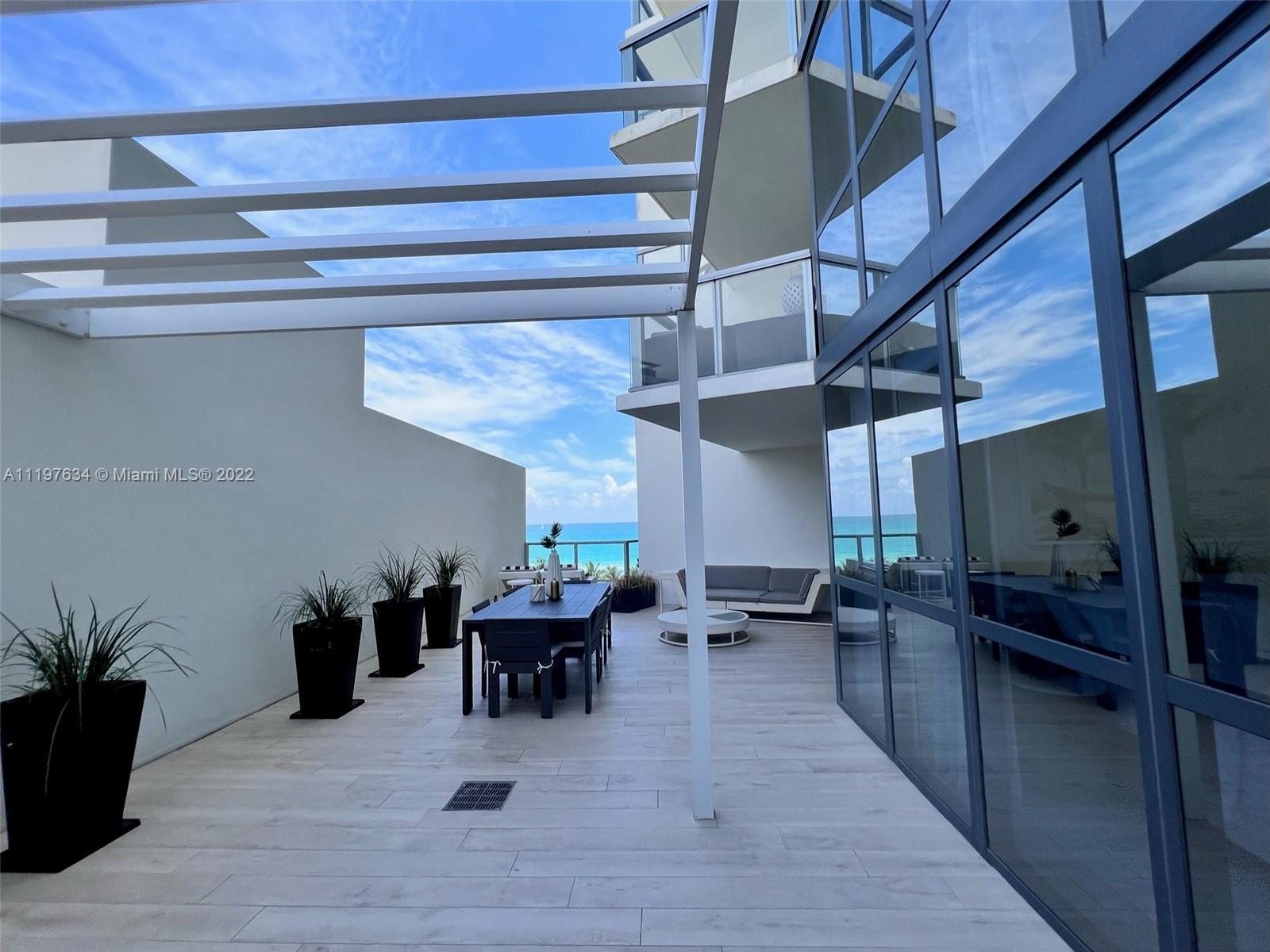 2201 COLLINS AVE CONDO - Residential