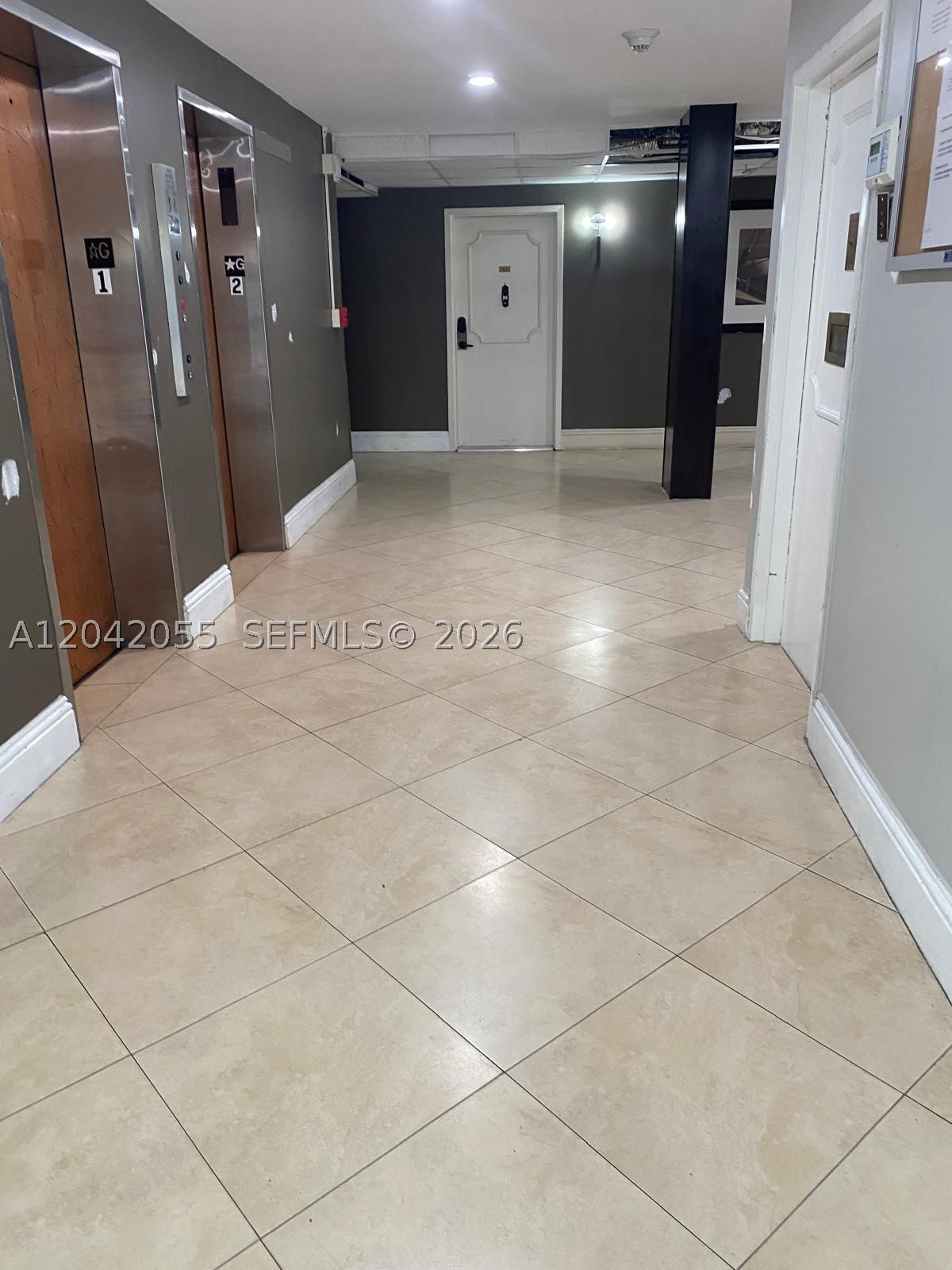 KEYSTONE HARBOR CLUB COND - Residential Lease