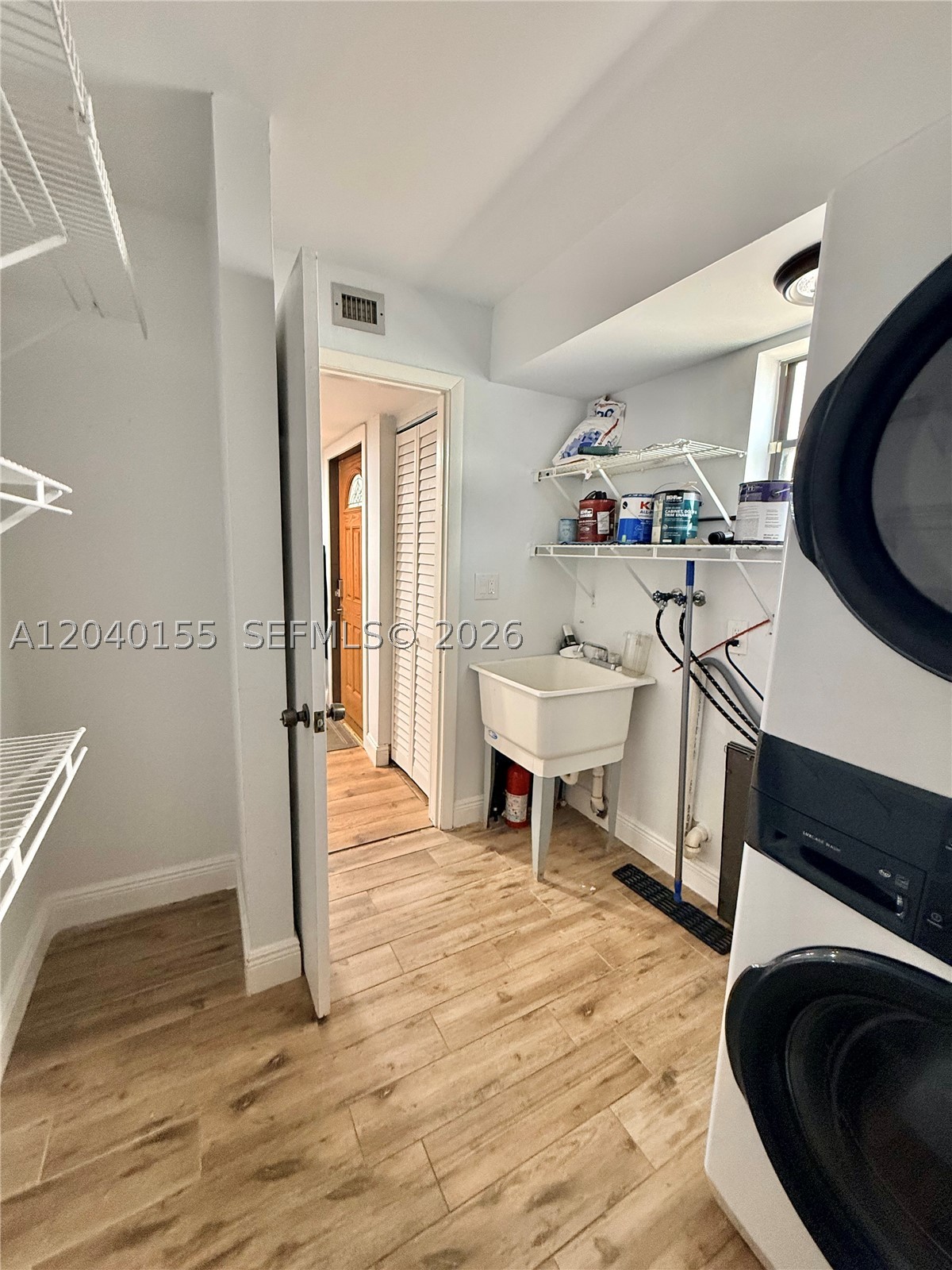 TRELLISES 4A CONDO - Residential Lease