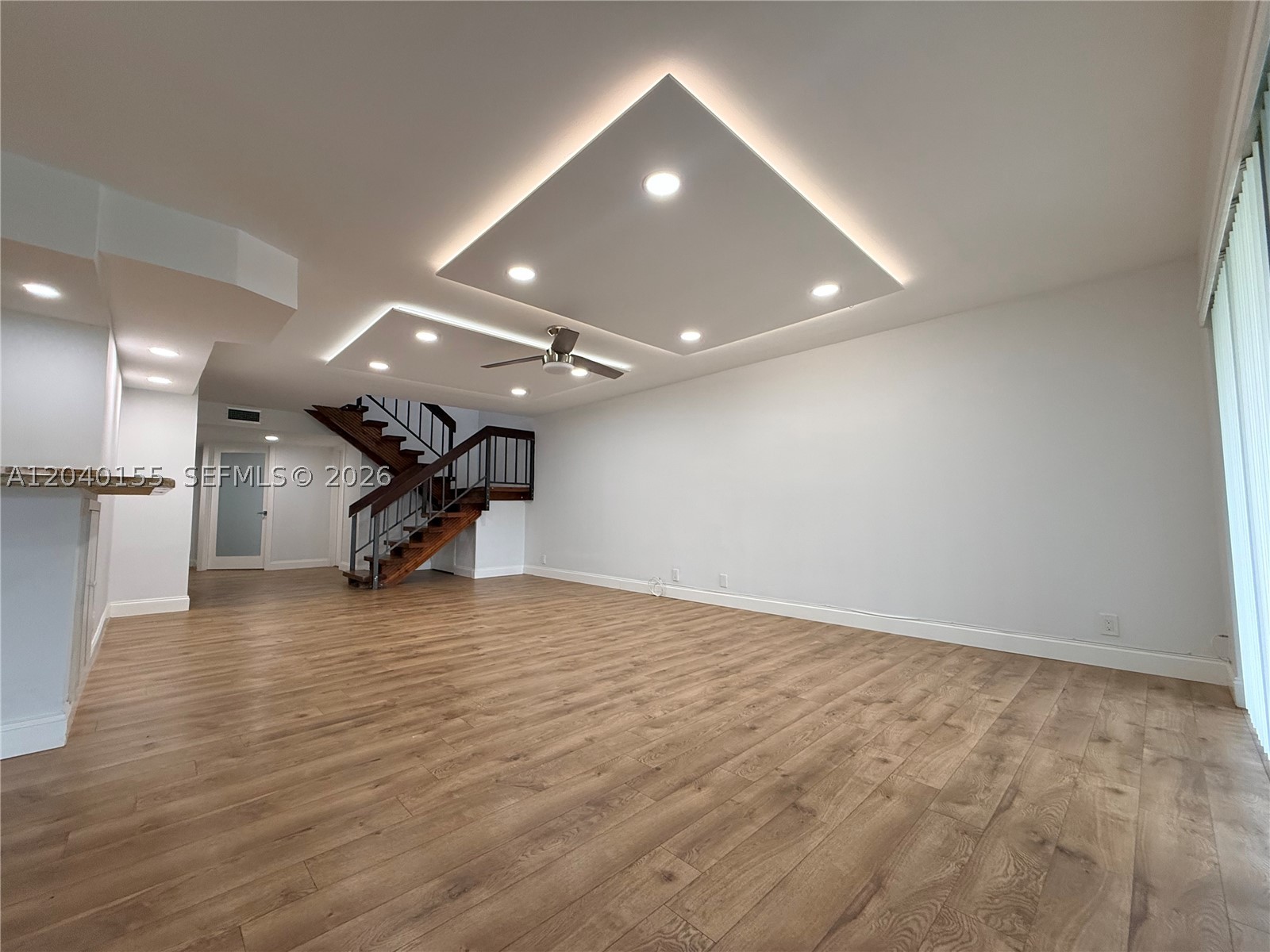 TRELLISES 4A CONDO - Residential Lease