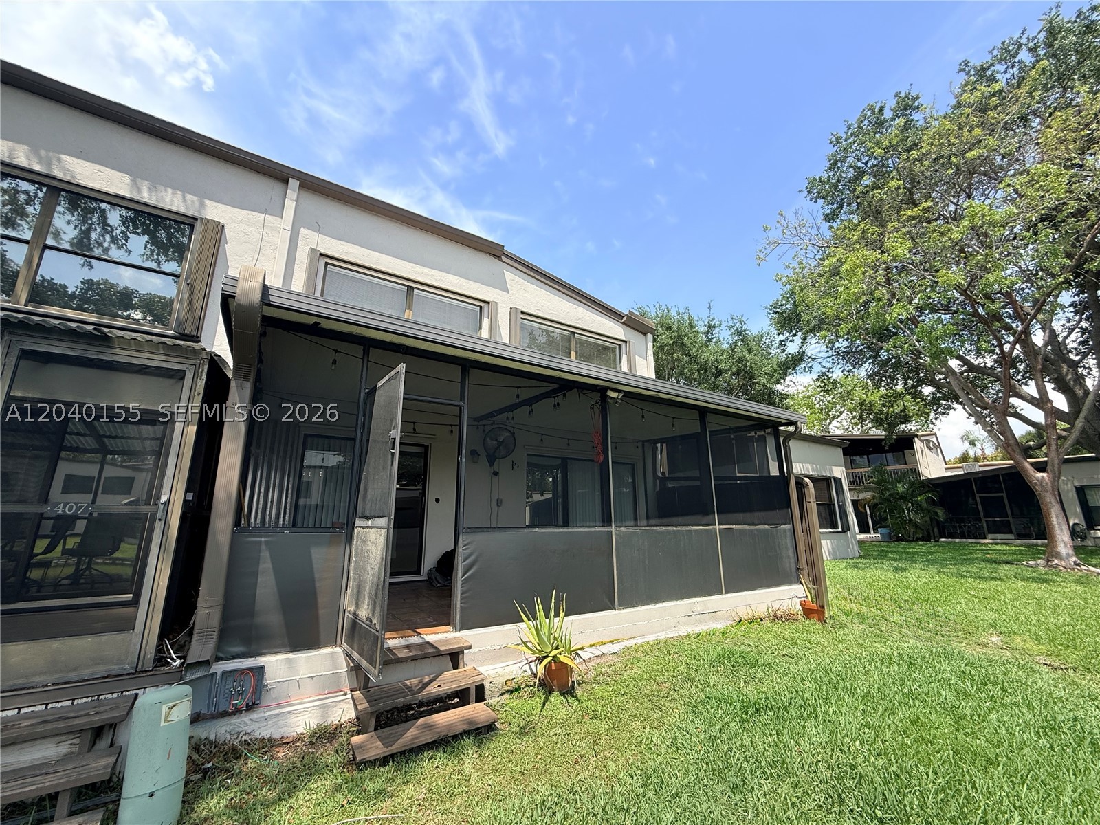 TRELLISES 4A CONDO - Residential Lease