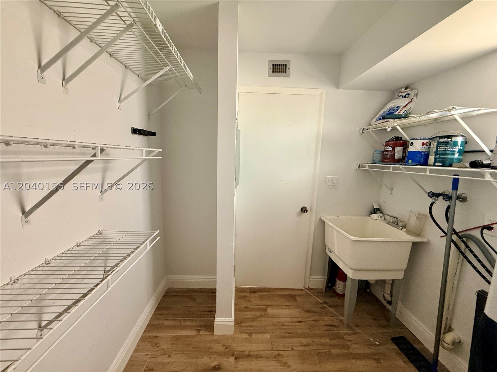 TRELLISES 4A CONDO - Residential Lease