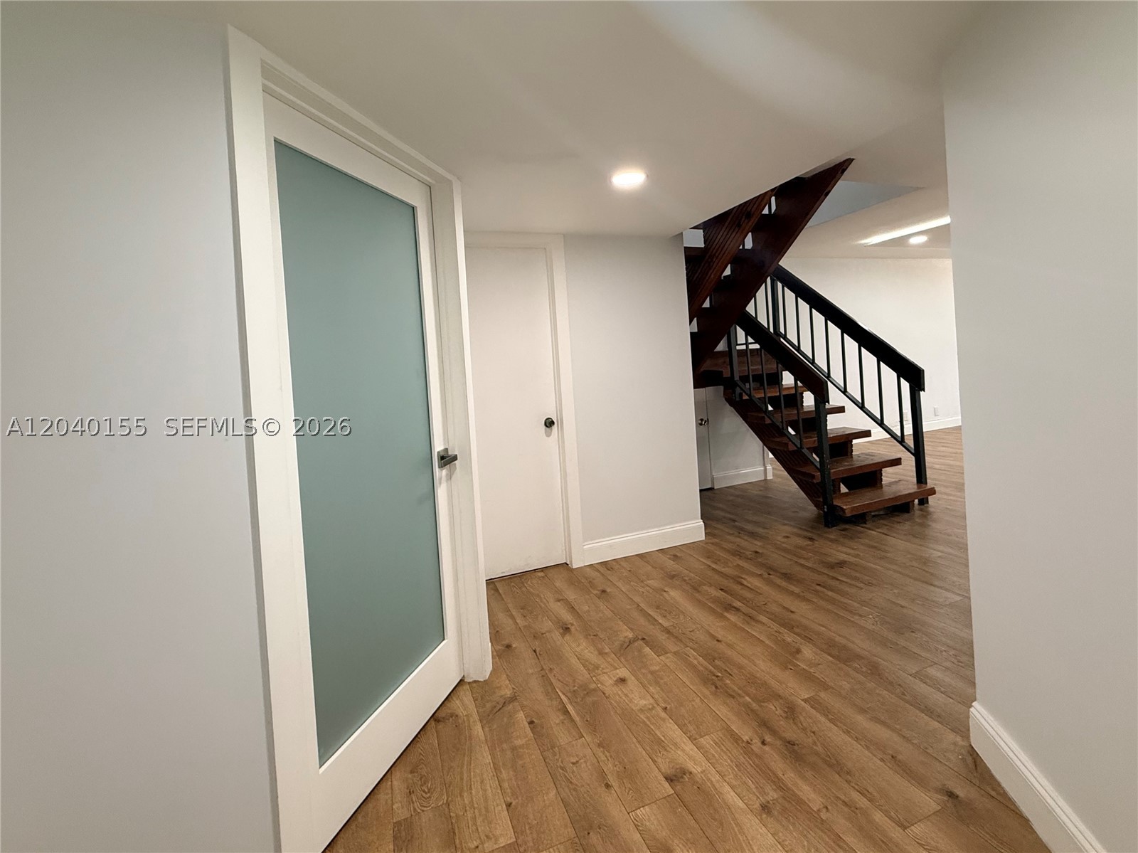 TRELLISES 4A CONDO - Residential Lease