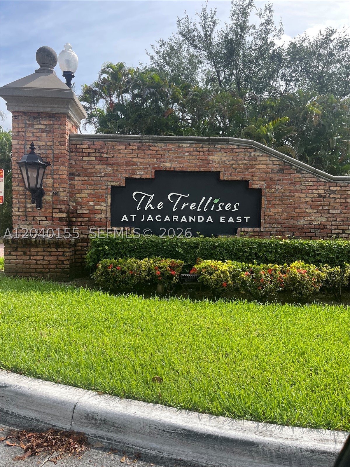 TRELLISES 4A CONDO - Residential Lease