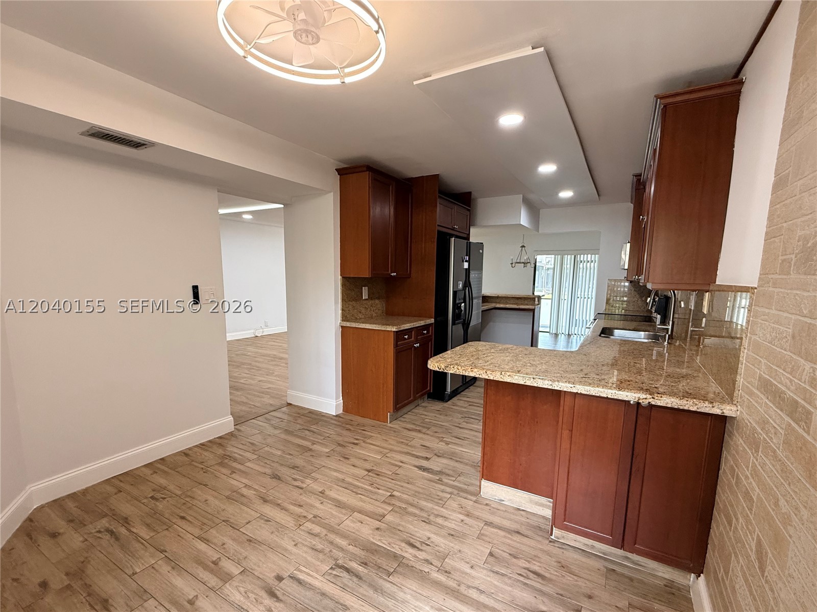 TRELLISES 4A CONDO - Residential Lease