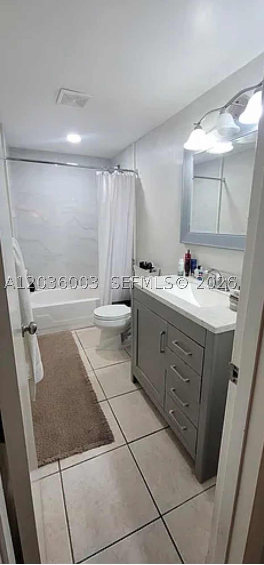 WOODSIDE IN KENDALL CONDO - Residential