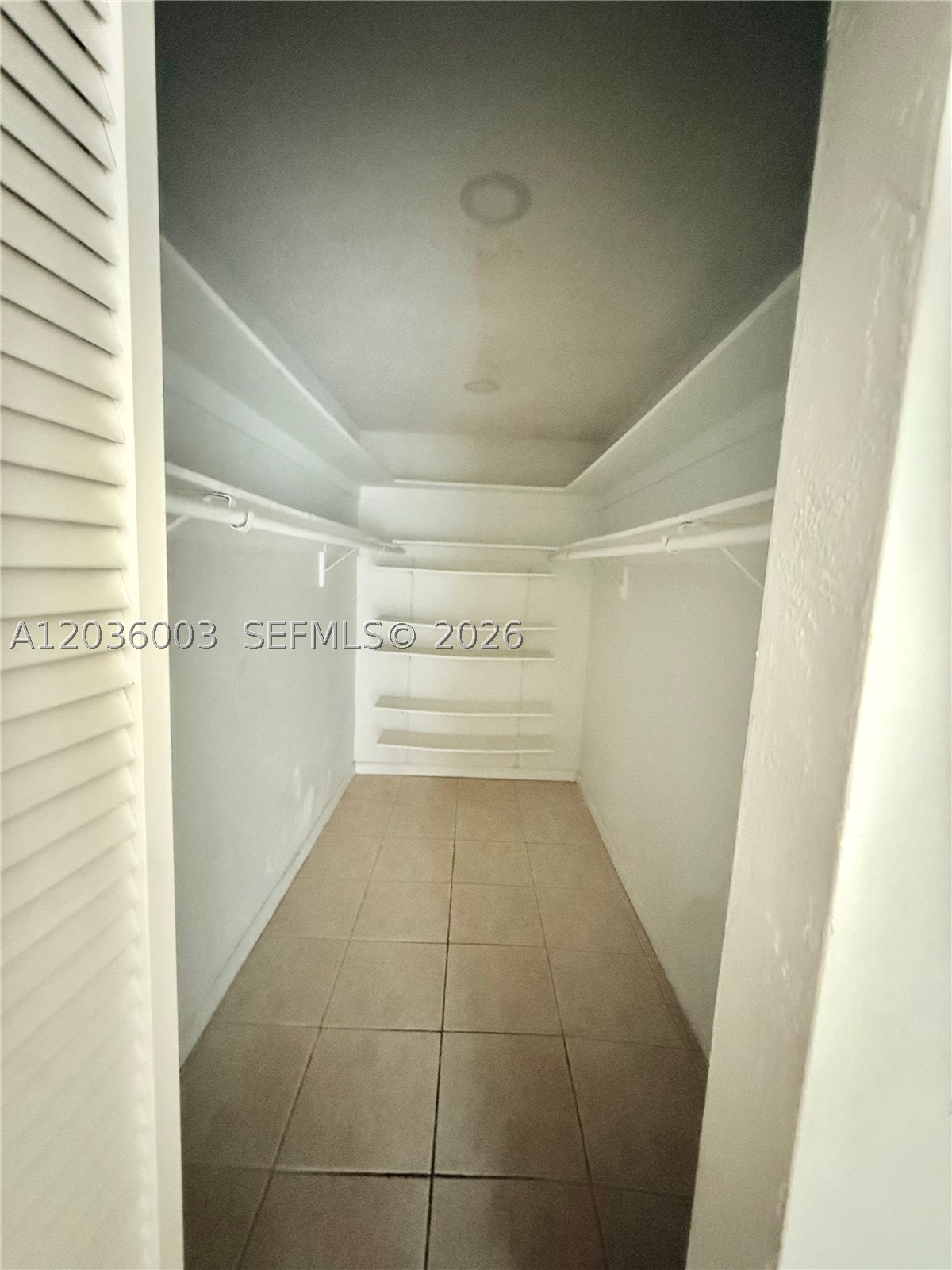 WOODSIDE IN KENDALL CONDO - Residential