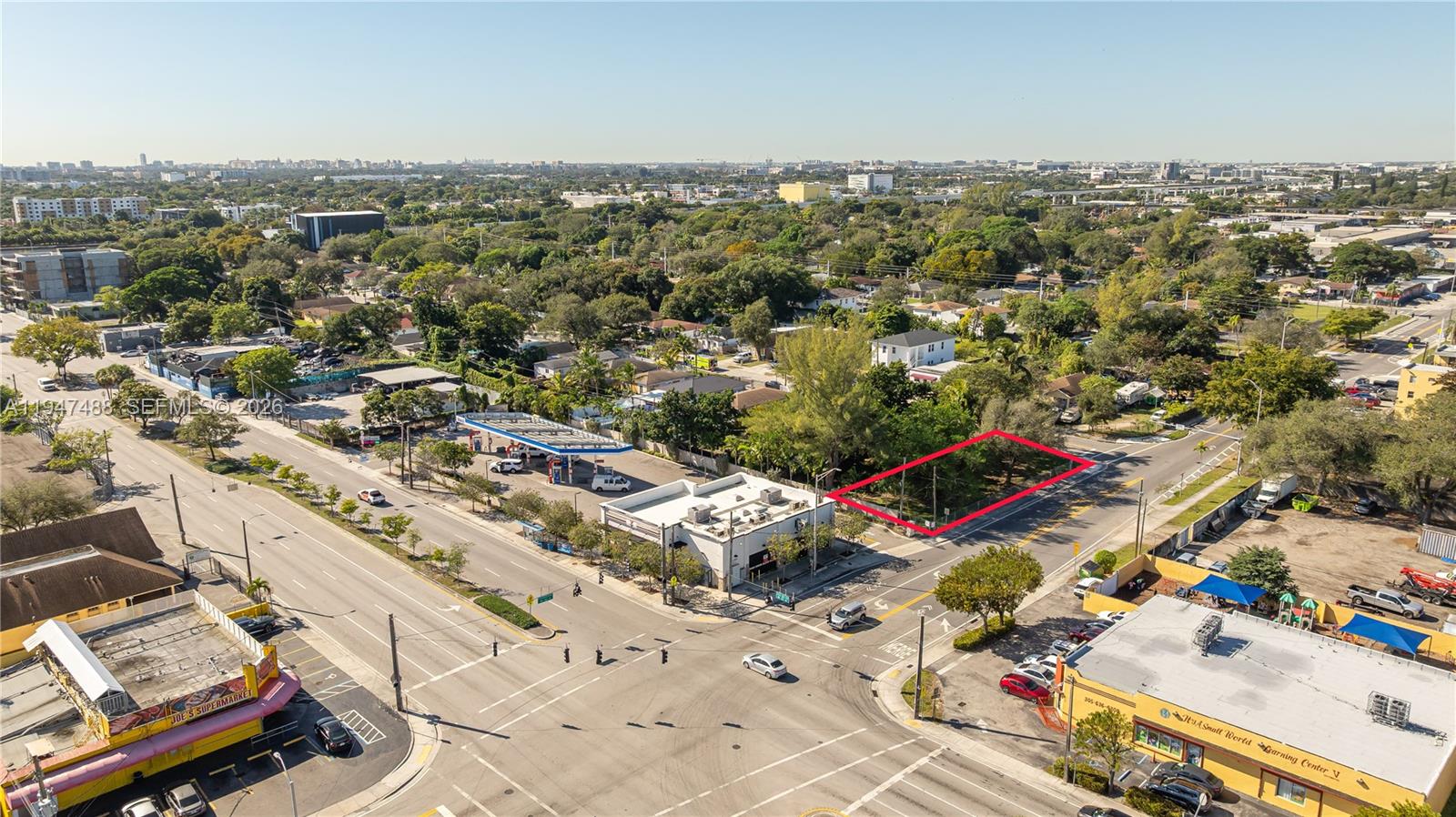 BUCKEYE PARK - Land
