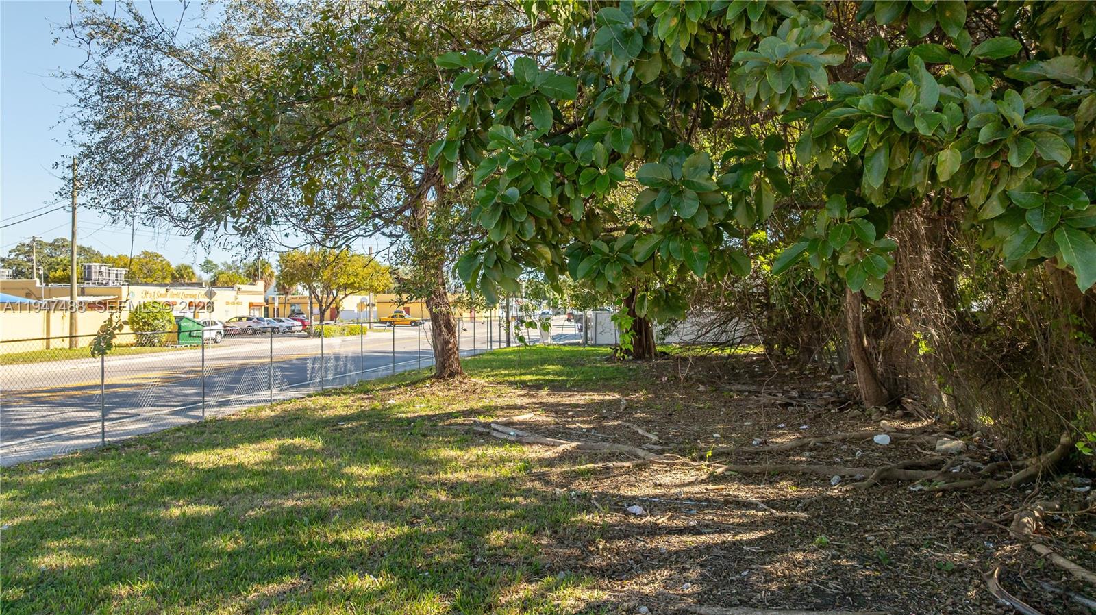 BUCKEYE PARK - Land