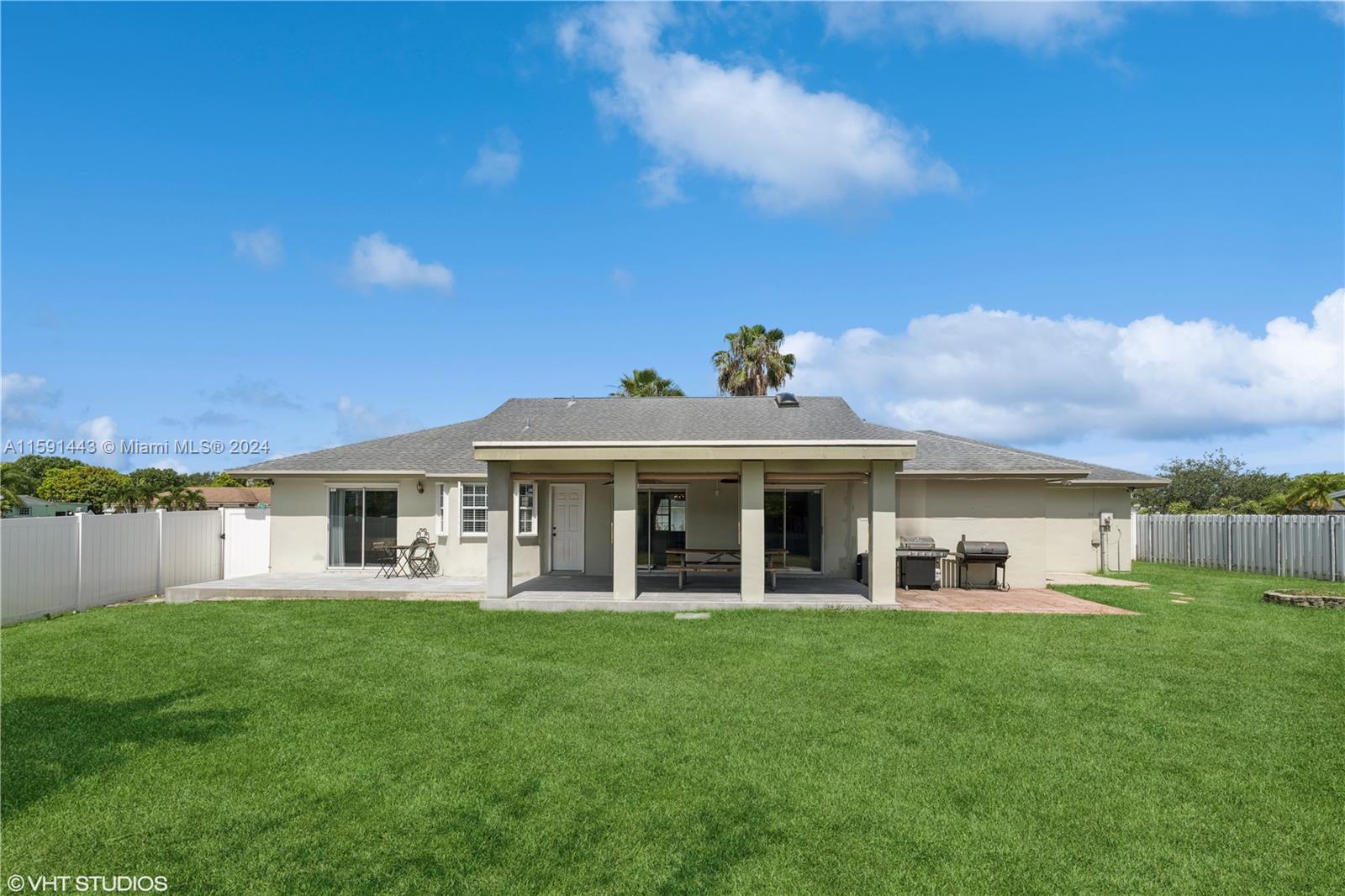 UNIVERSAL ESTATES SOUTH A - Residential