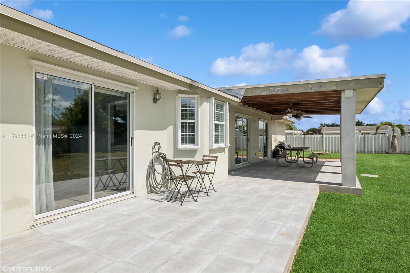 UNIVERSAL ESTATES SOUTH A - Residential