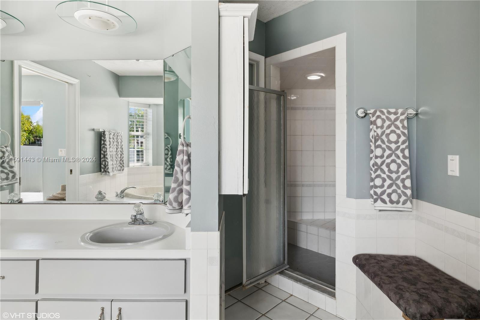 UNIVERSAL ESTATES SOUTH A - Residential