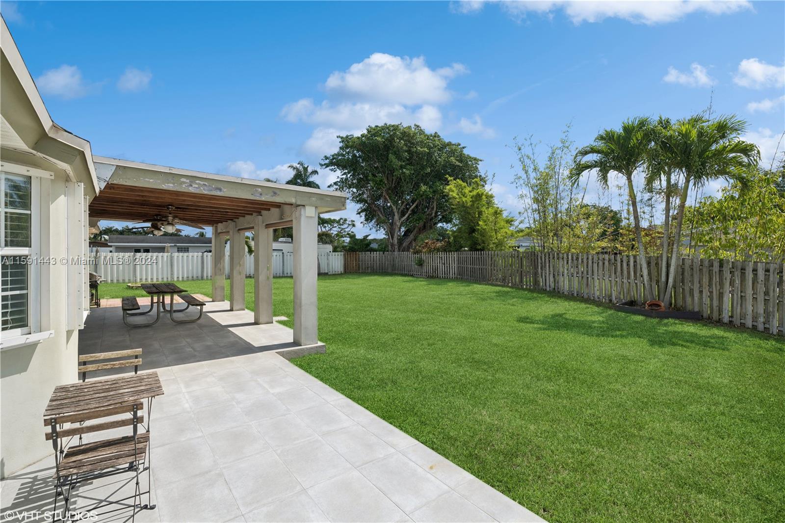 UNIVERSAL ESTATES SOUTH A - Residential