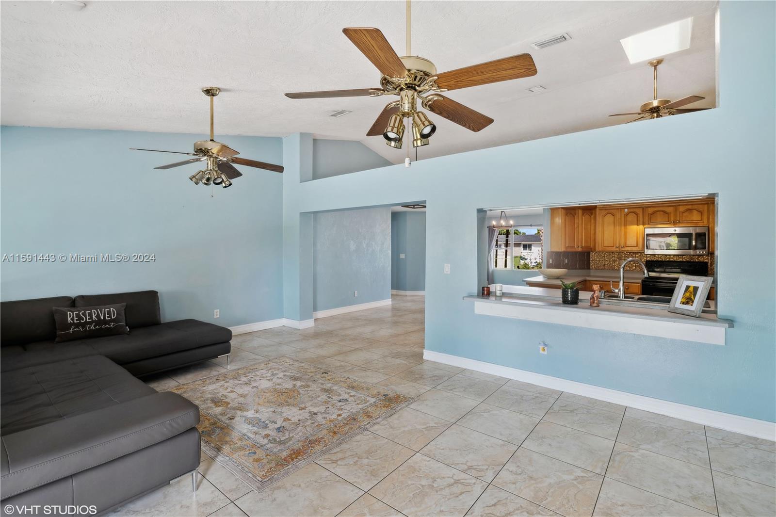 UNIVERSAL ESTATES SOUTH A - Residential