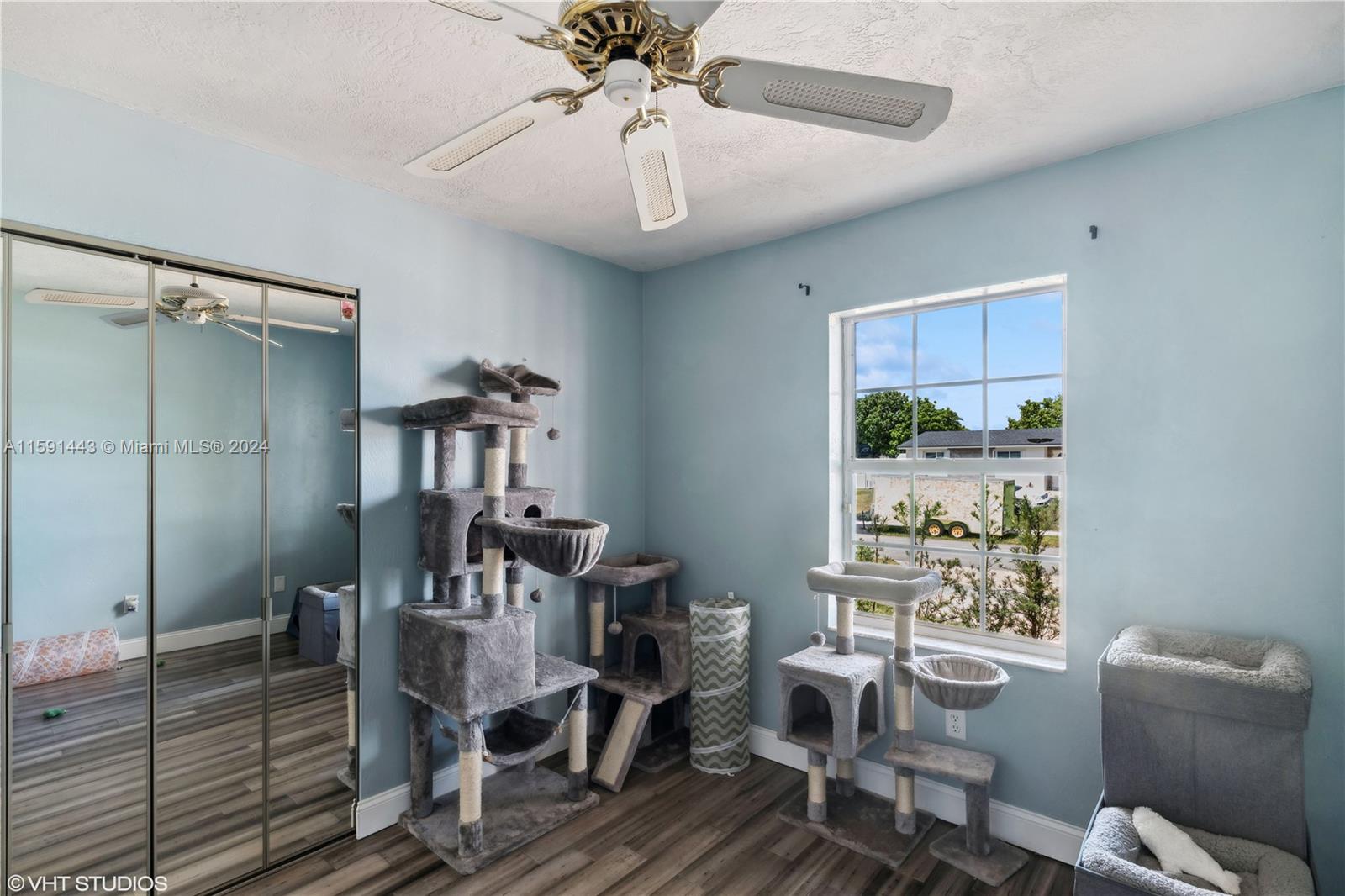 UNIVERSAL ESTATES SOUTH A - Residential