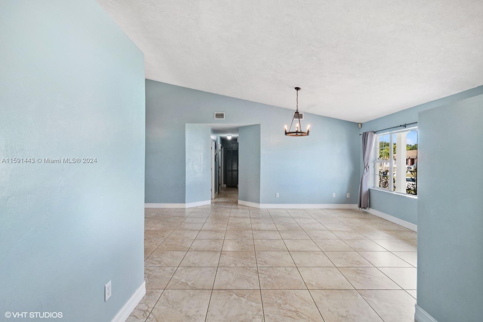 UNIVERSAL ESTATES SOUTH A - Residential