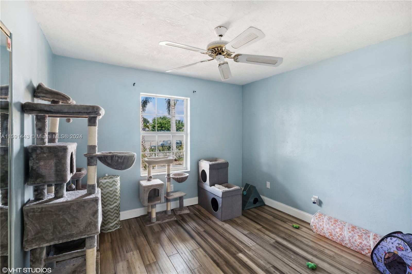 UNIVERSAL ESTATES SOUTH A - Residential