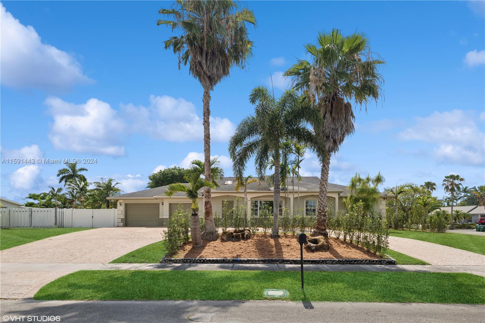UNIVERSAL ESTATES SOUTH A - Residential