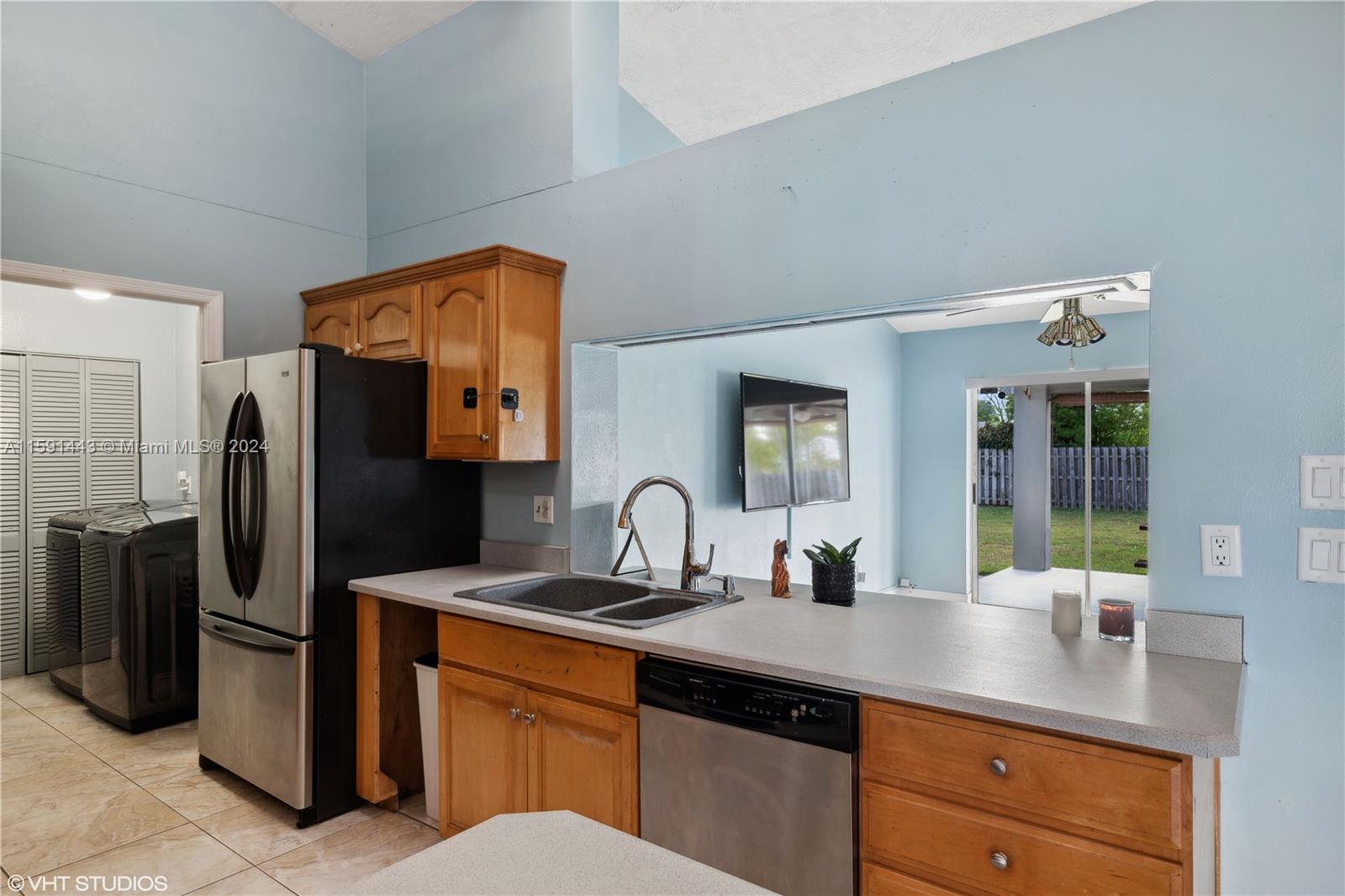 UNIVERSAL ESTATES SOUTH A - Residential