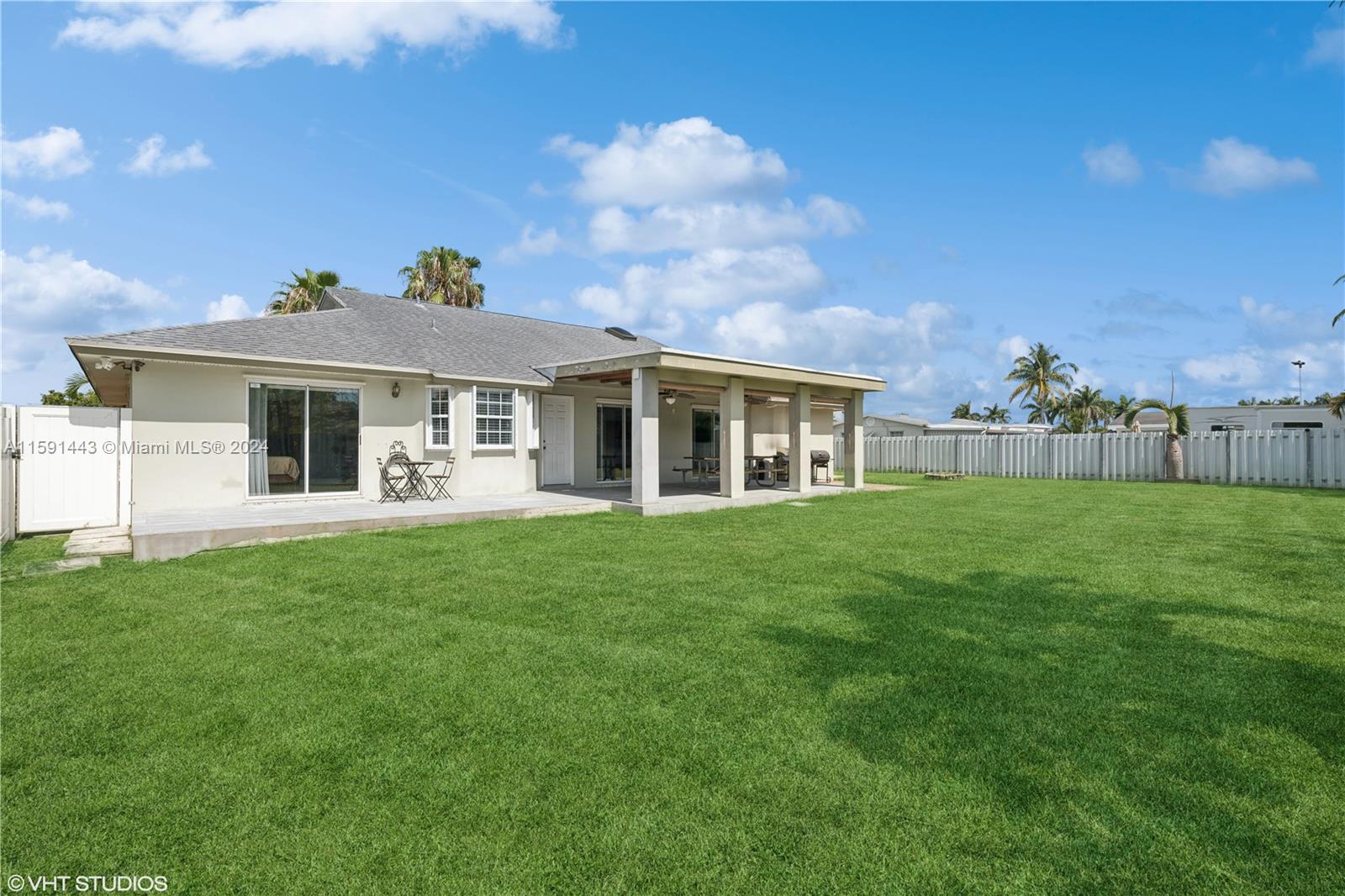 UNIVERSAL ESTATES SOUTH A - Residential