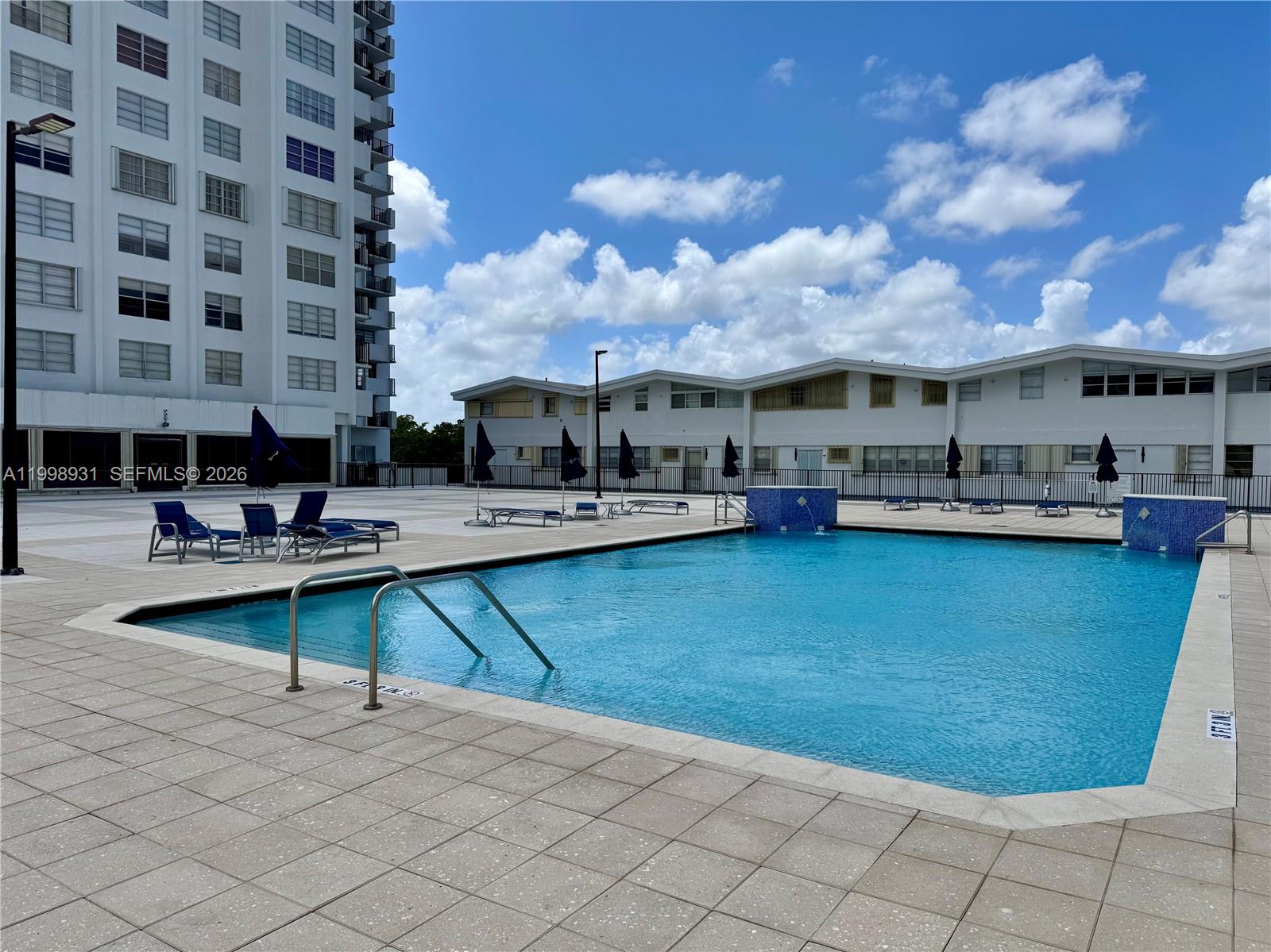 COMMODORE PLAZA CONDO - Residential