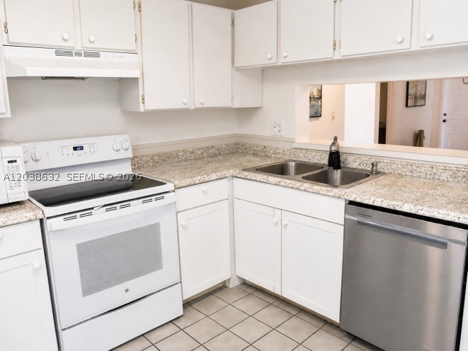 LAKESHORE CONDO 10 - Residential