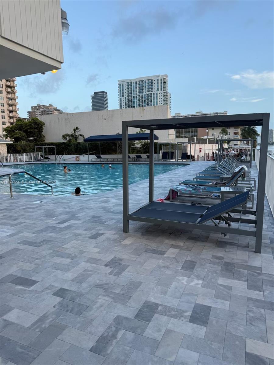 PLAZA TOWERS NORTH CONDO - Residential