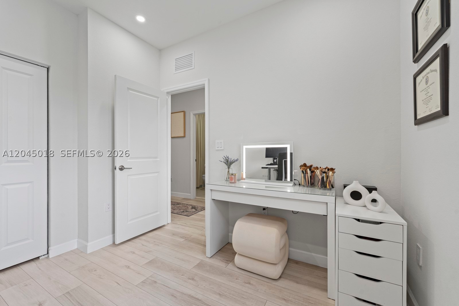 ENCLAVE SOUTH PHASE 2 - Residential