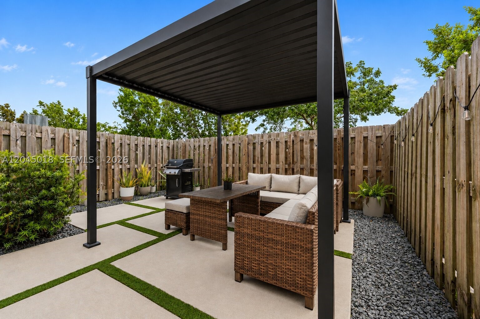 ENCLAVE SOUTH PHASE 2 - Residential