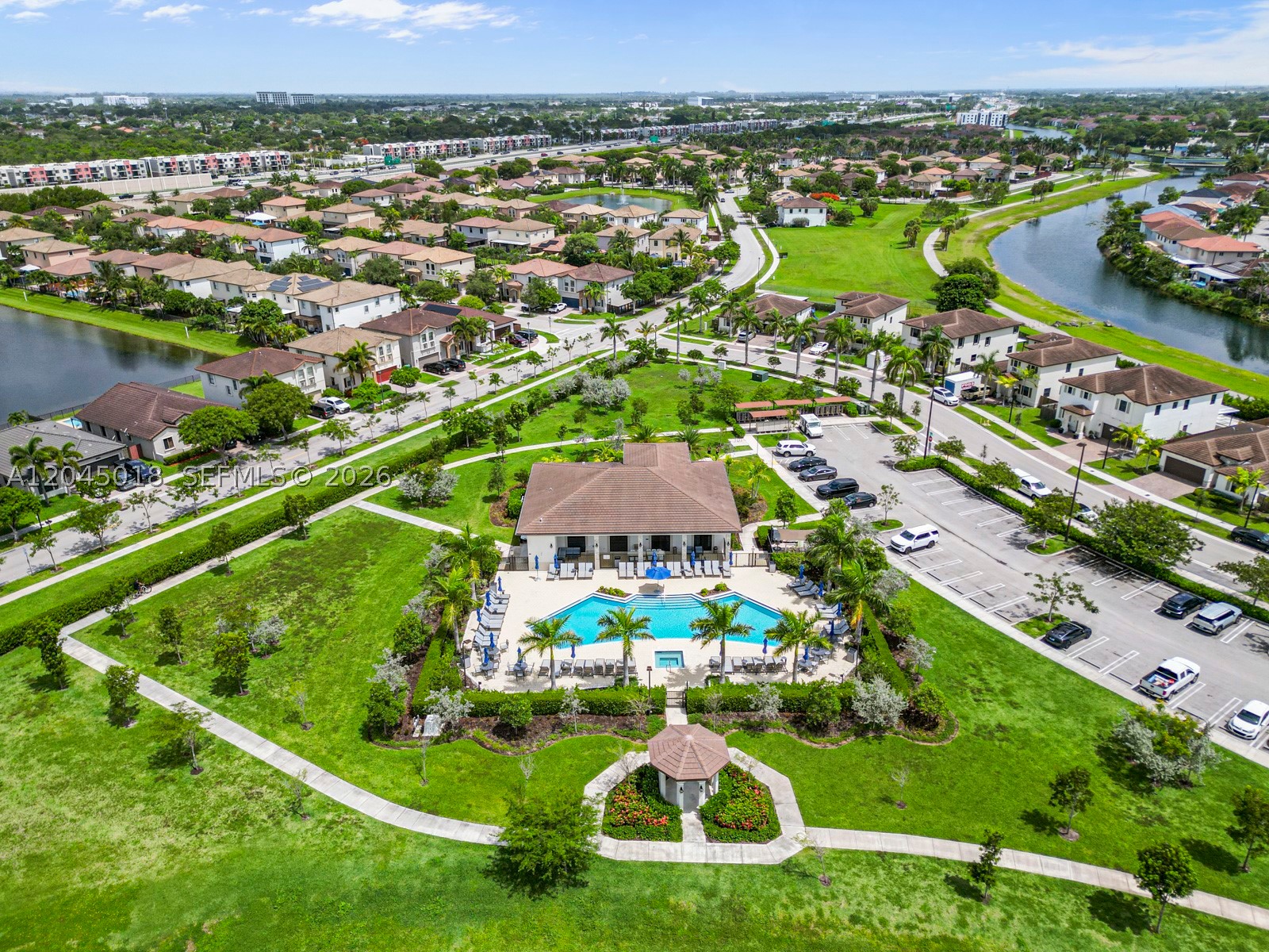 ENCLAVE SOUTH PHASE 2 - Residential