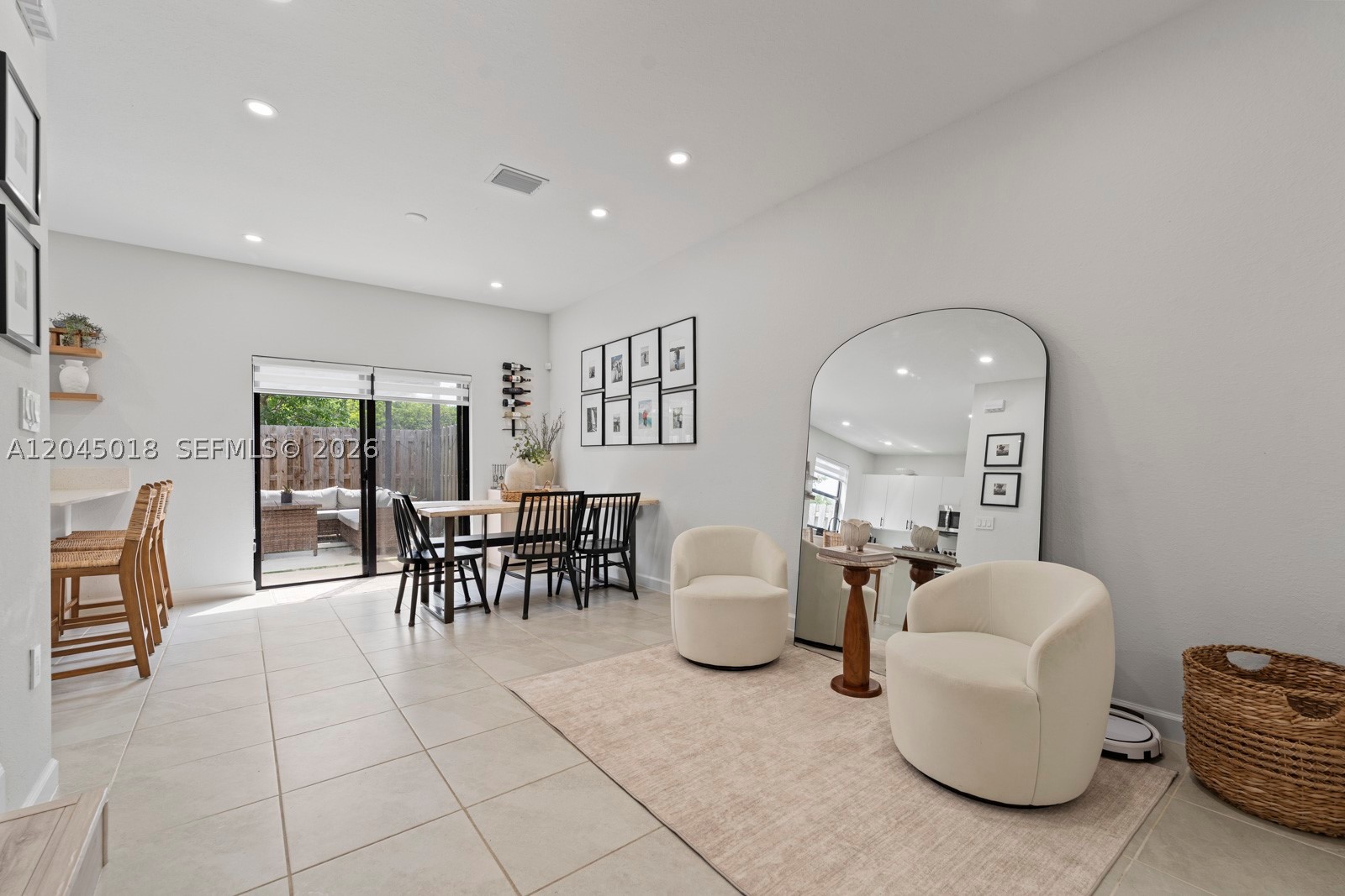 ENCLAVE SOUTH PHASE 2 - Residential