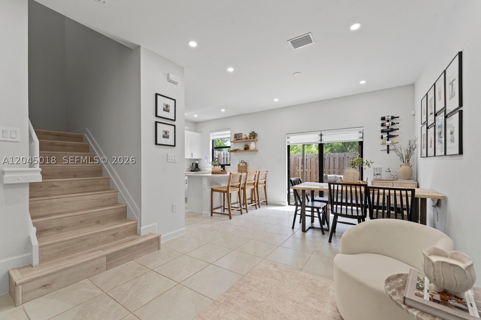 ENCLAVE SOUTH PHASE 2 - Residential