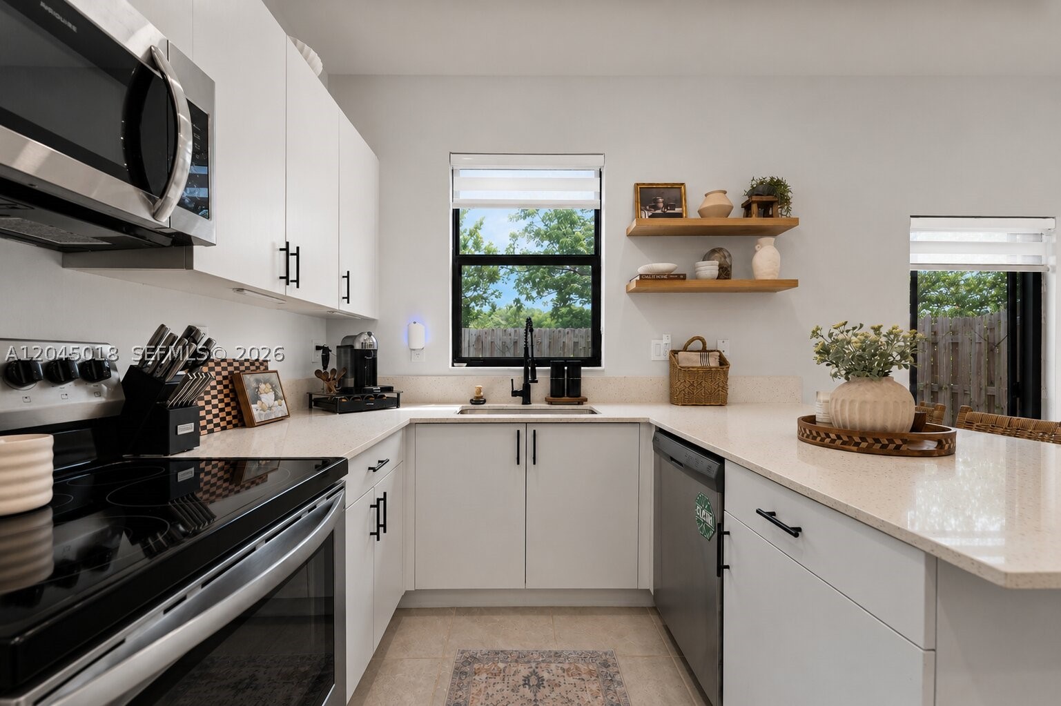 ENCLAVE SOUTH PHASE 2 - Residential