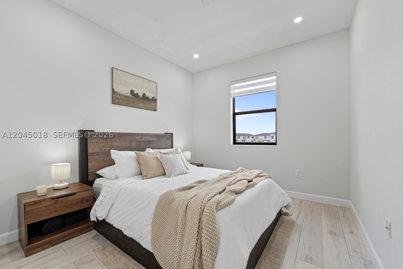 ENCLAVE SOUTH PHASE 2 - Residential