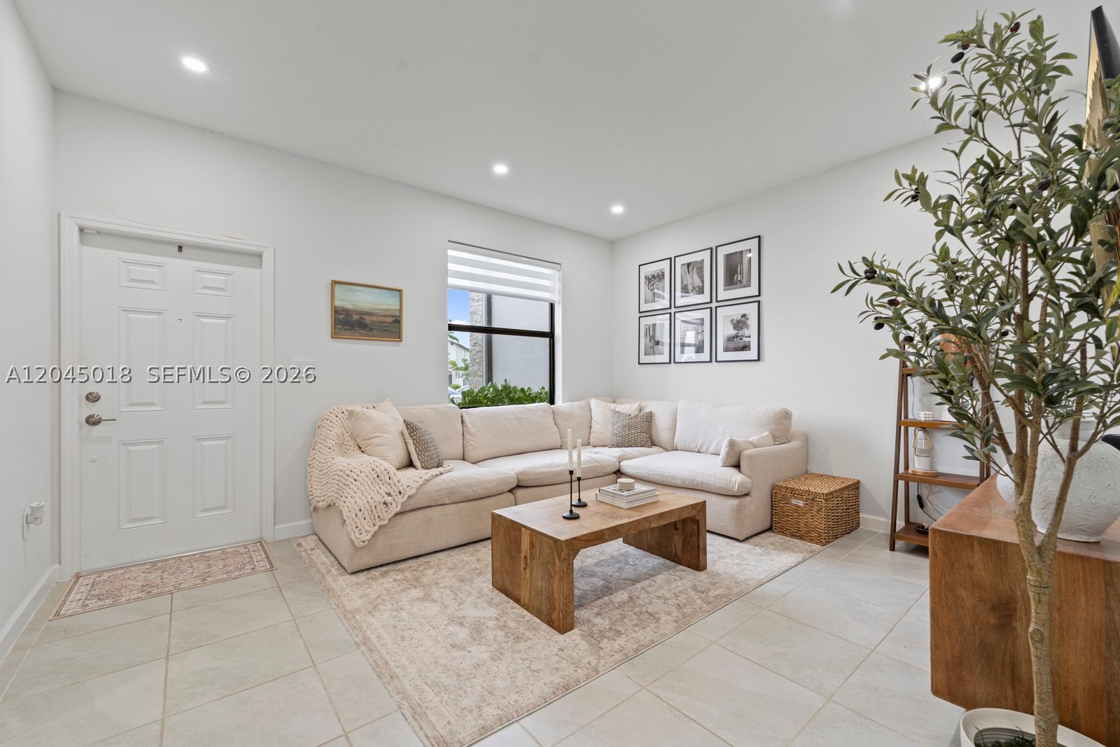 ENCLAVE SOUTH PHASE 2 - Residential