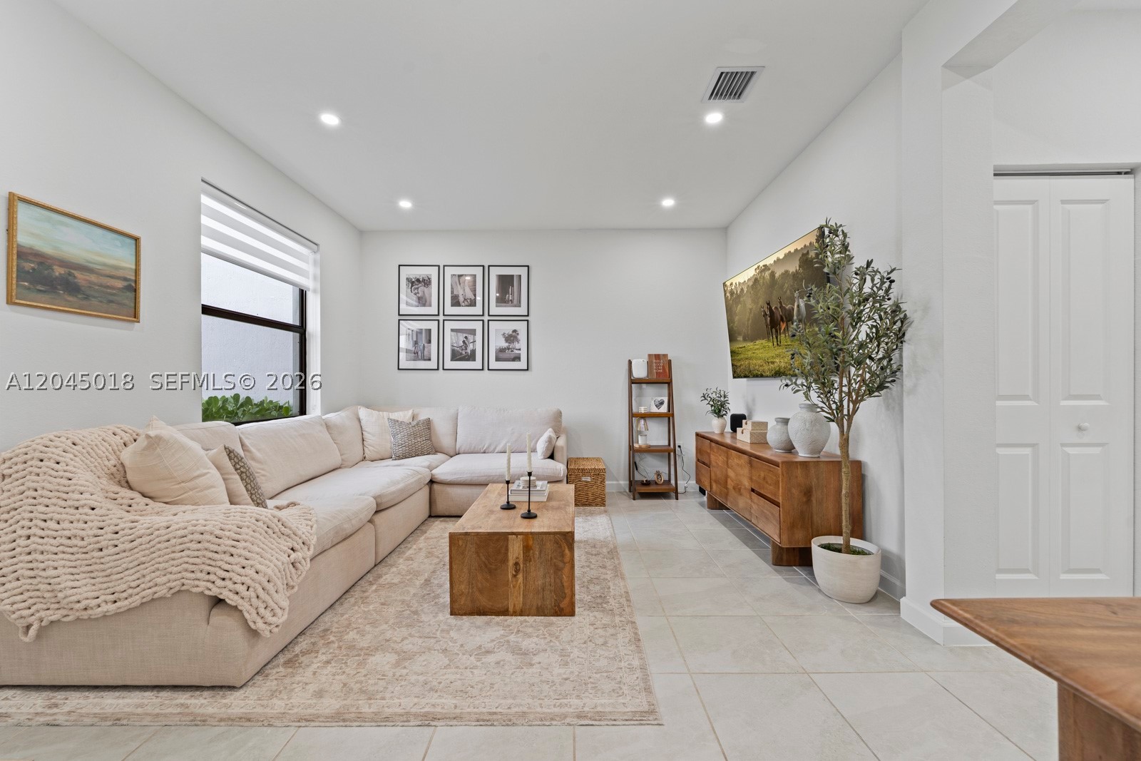 ENCLAVE SOUTH PHASE 2 - Residential