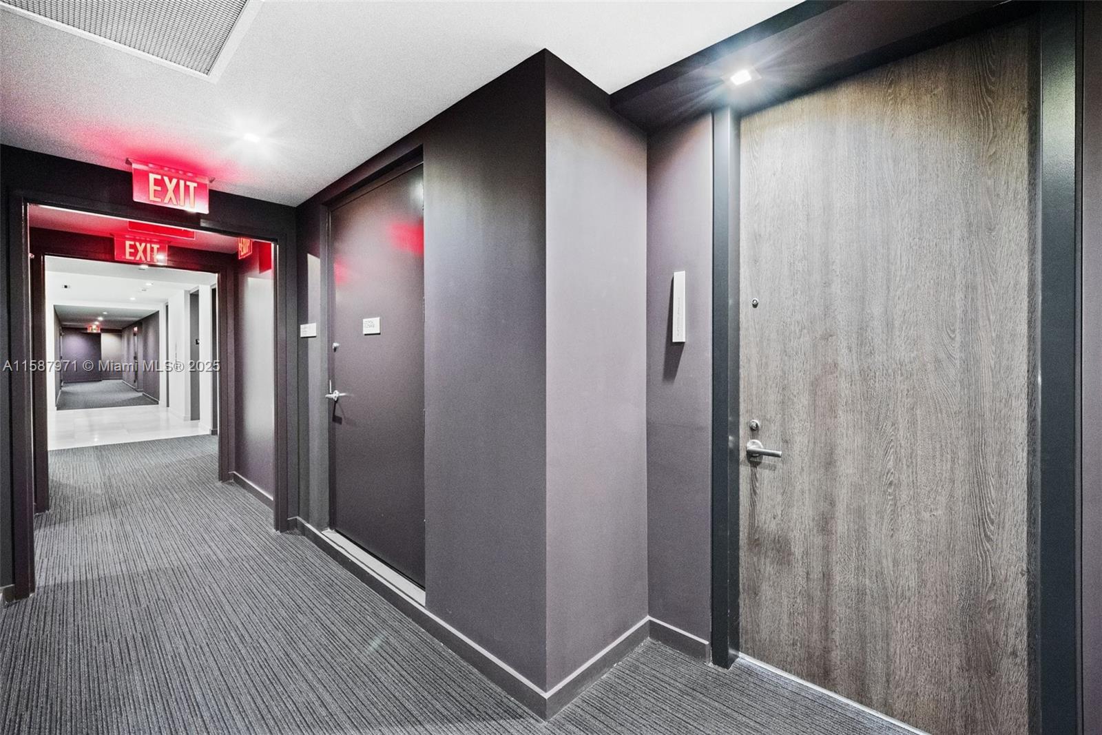 REACH CONDO - Residential