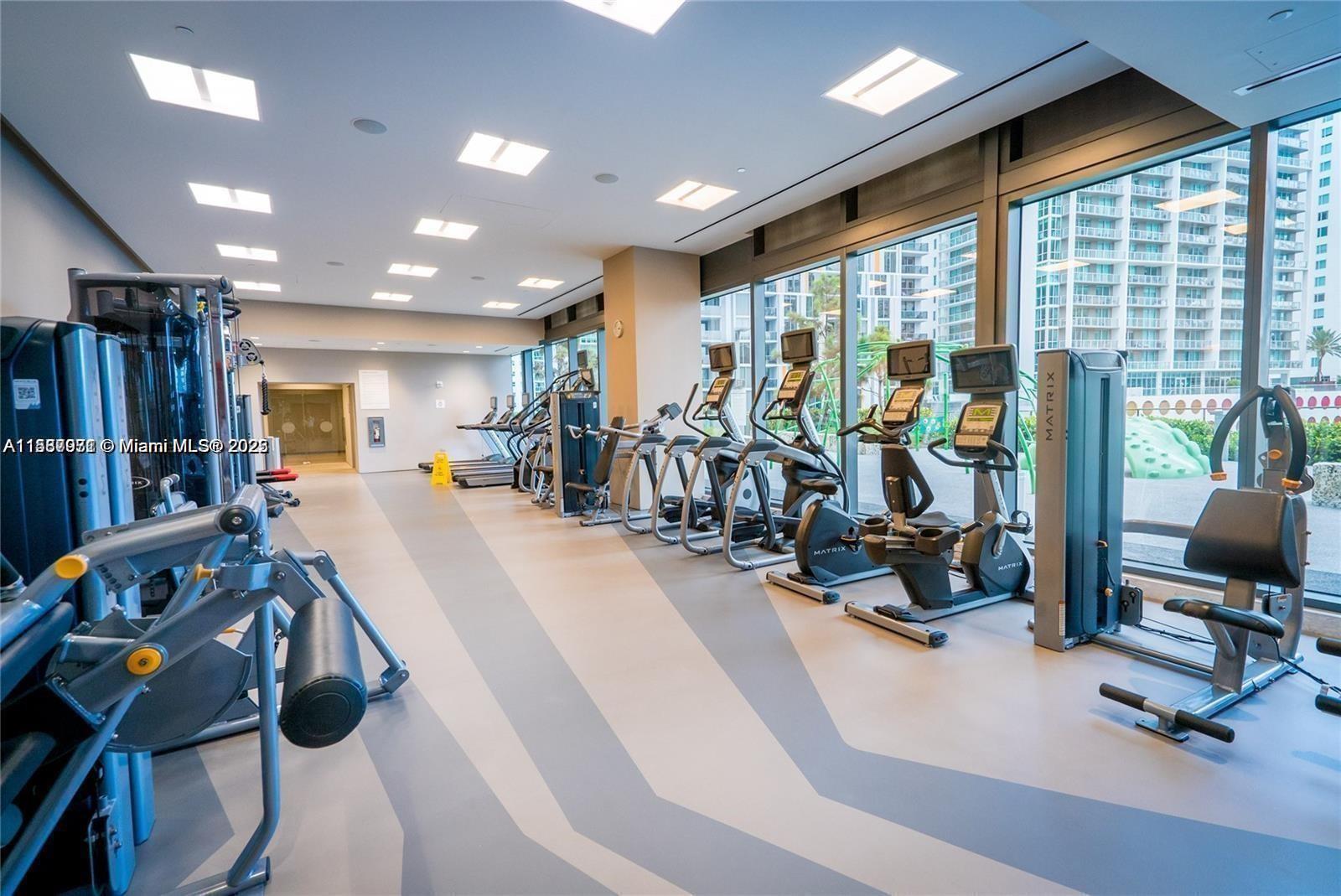 REACH CONDO - Residential