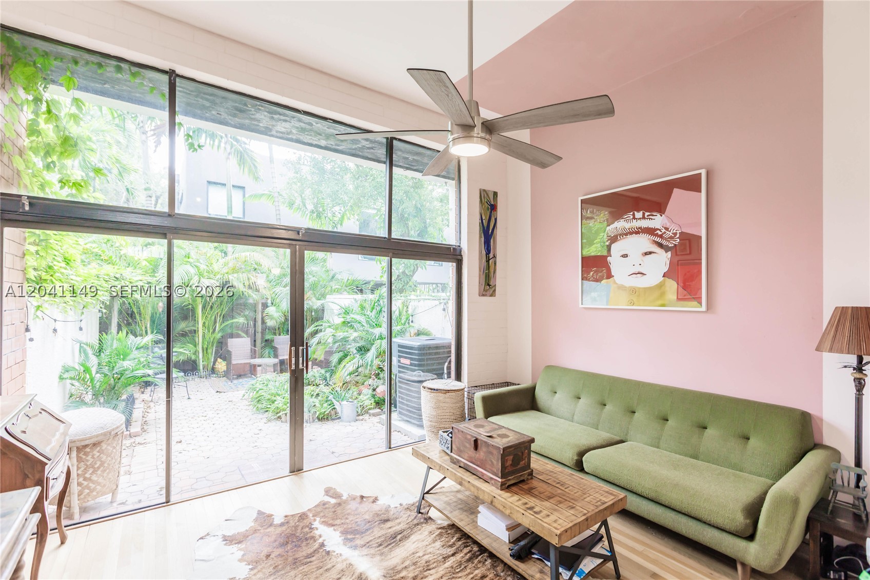 BIRDGROVE TOWNHOUSES COND - Residential