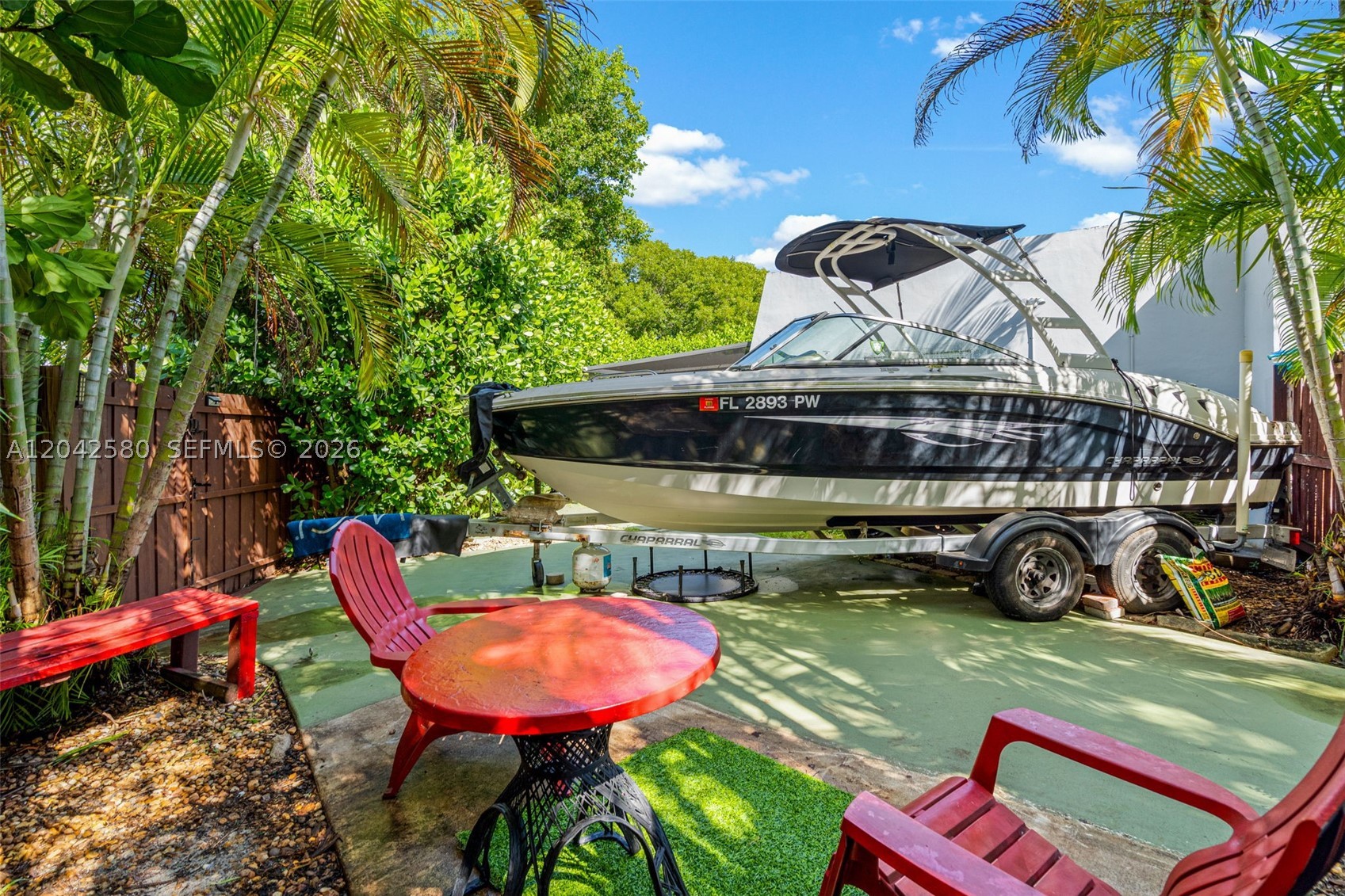COUNTRY CLUB OF MIAMI FAI - Residential Lease