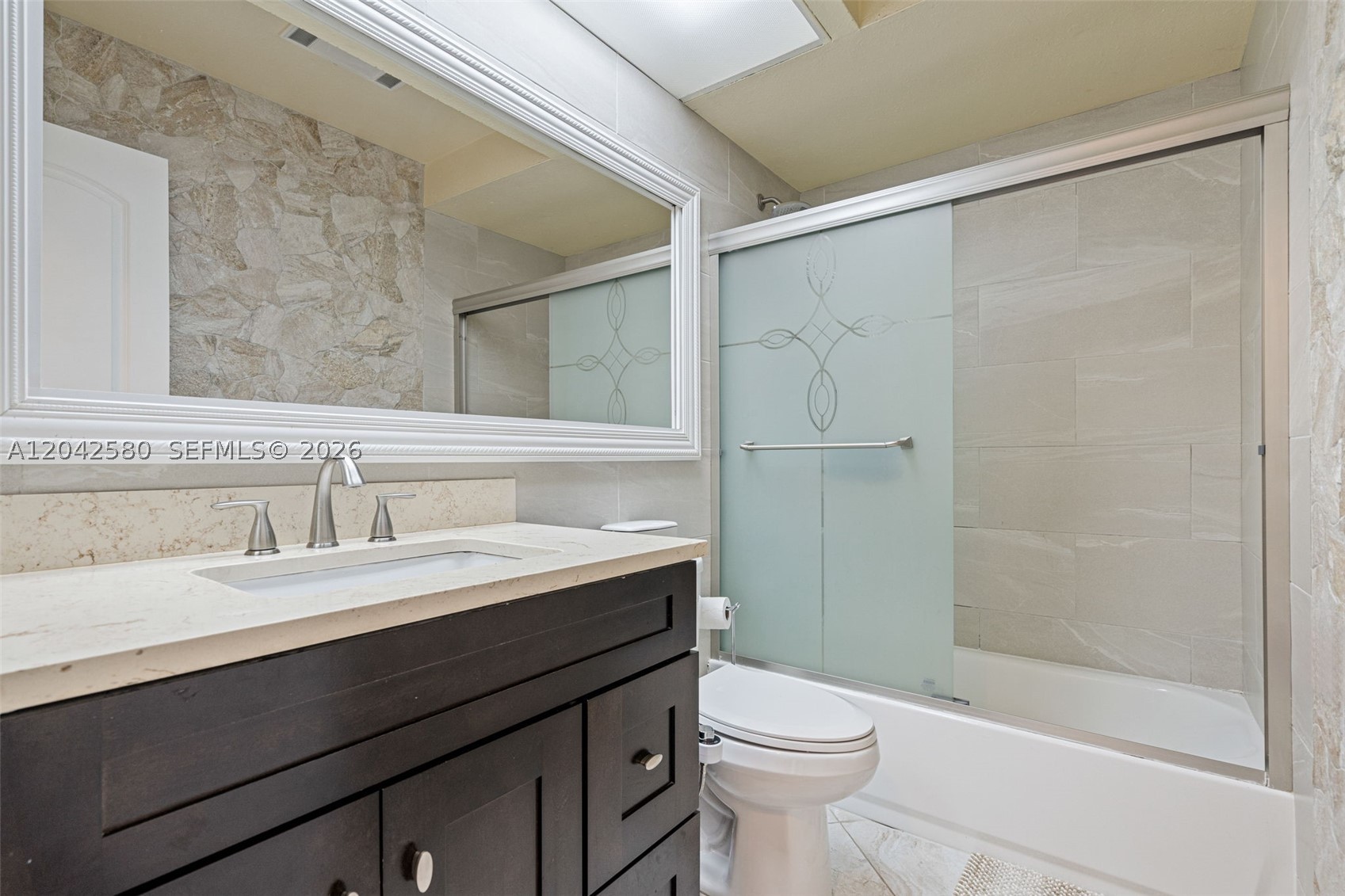 COUNTRY CLUB OF MIAMI FAI - Residential Lease